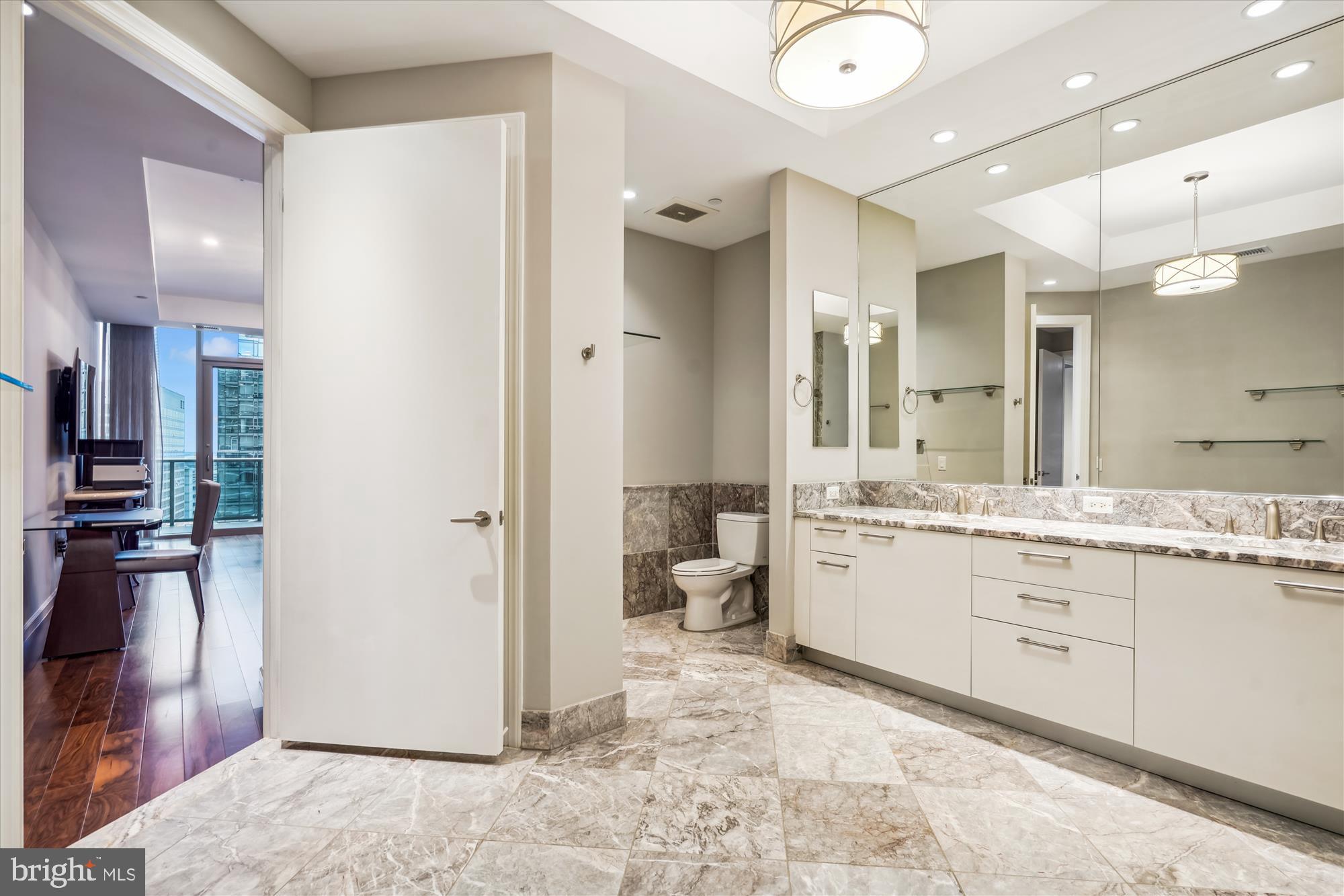 ARLINGTON - Residential