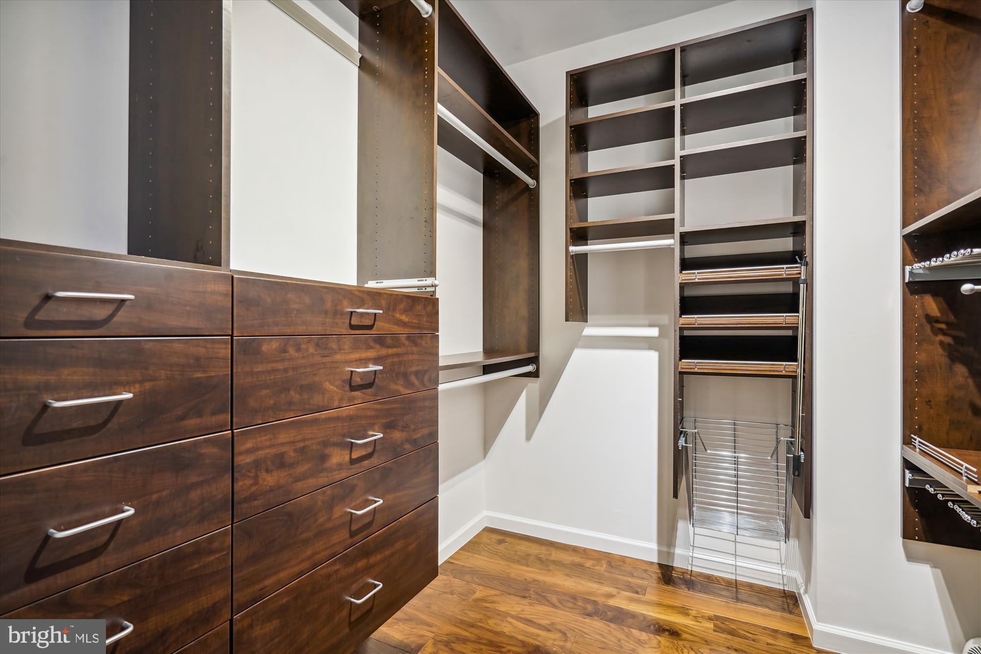 ARLINGTON - Residential