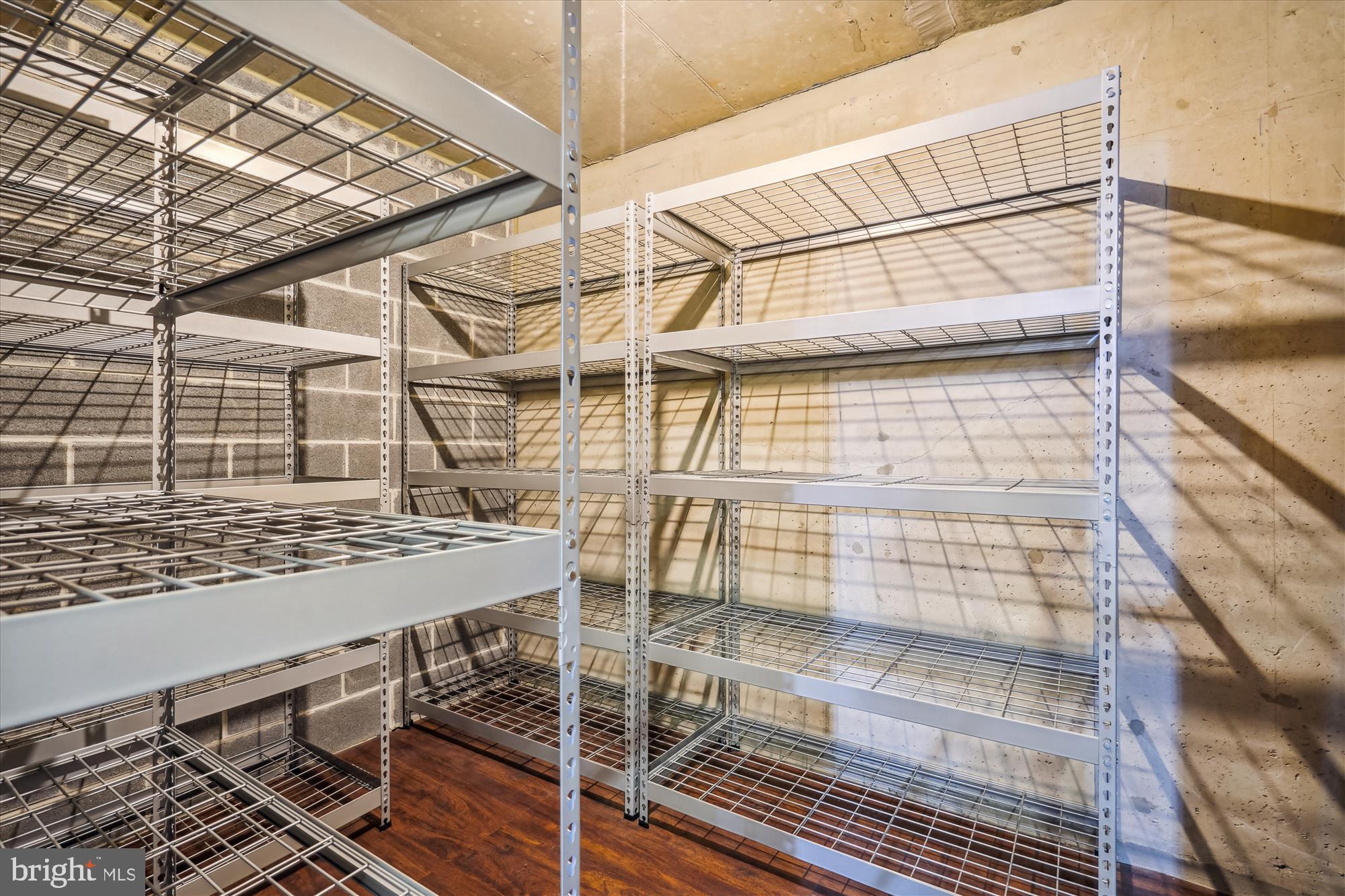 ARLINGTON - Residential