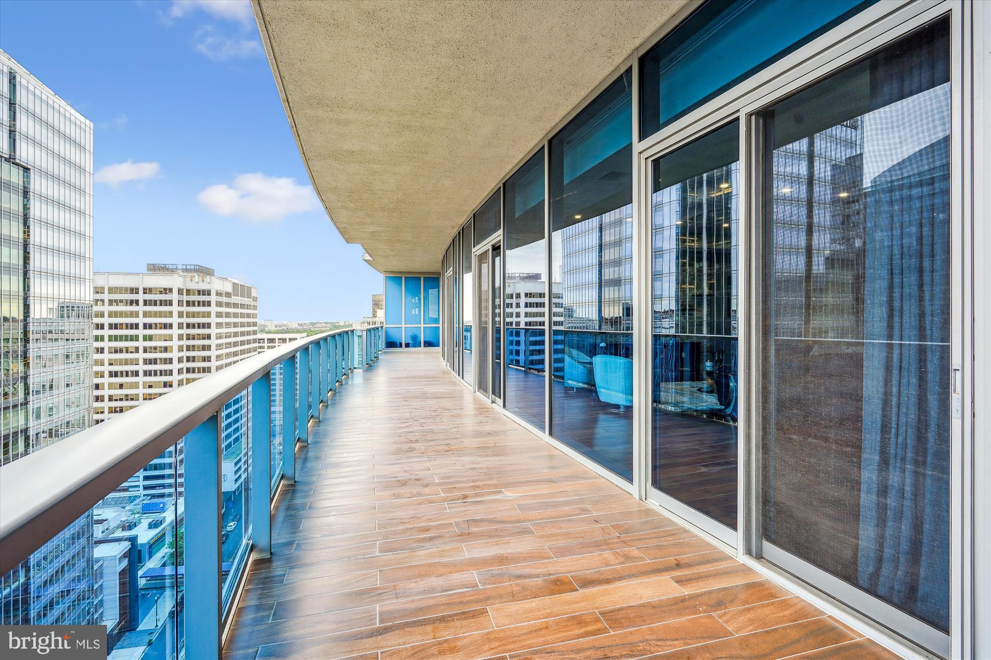 ARLINGTON - Residential