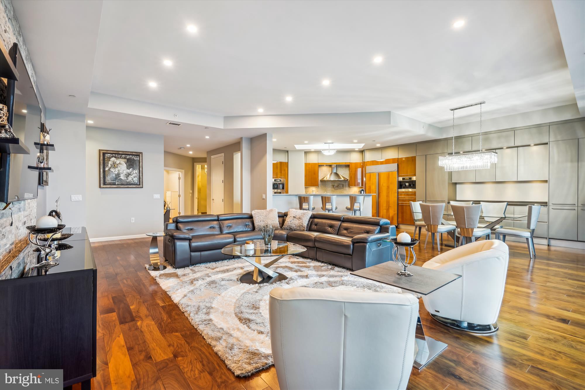 ARLINGTON - Residential