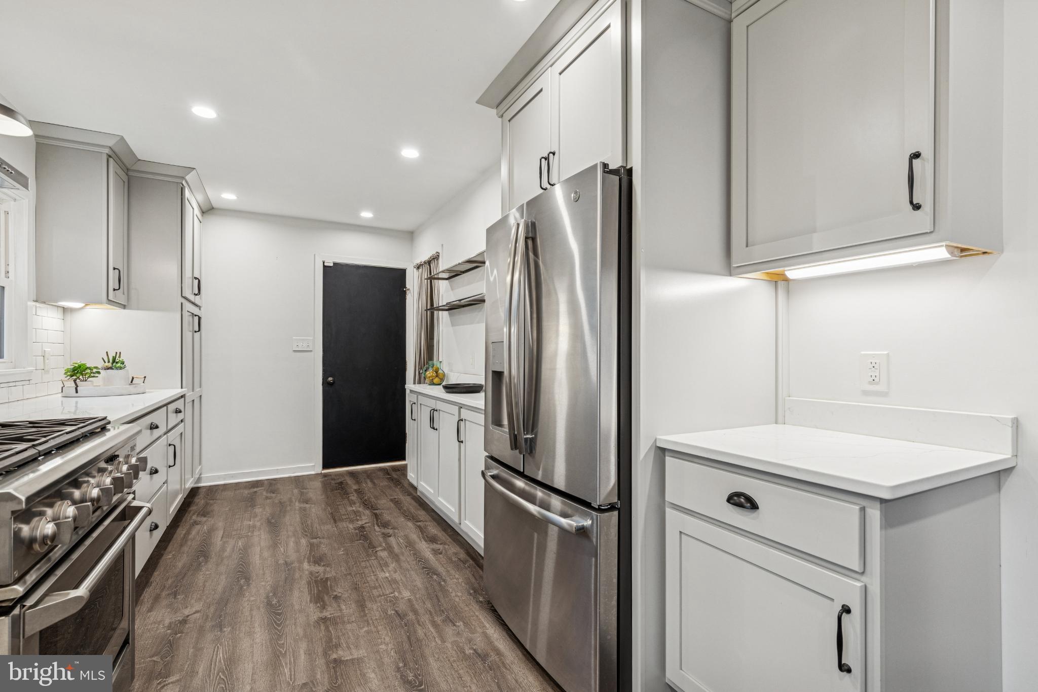 HICKORY RIDGE - Residential