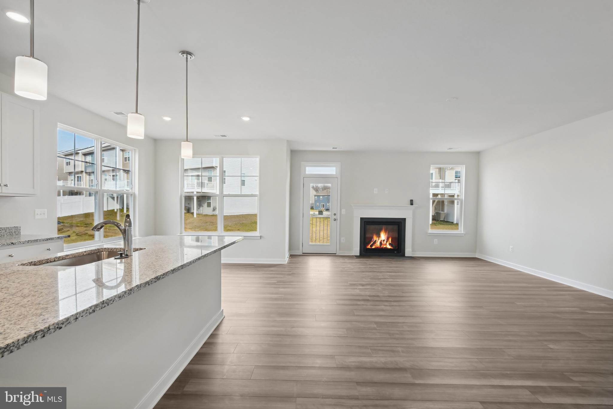 SENSENY VILLAGE - Residential