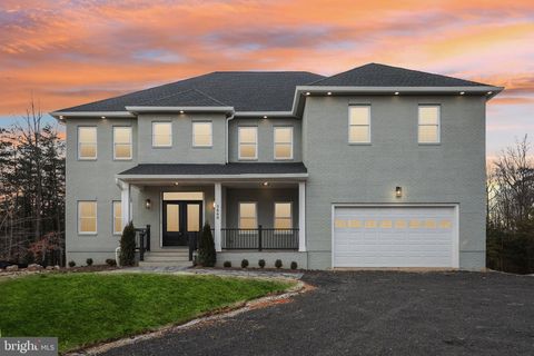 Photo of 5660 Hoadly Road, MANASSAS, VA 20112 (MLS # VAPW2087262)