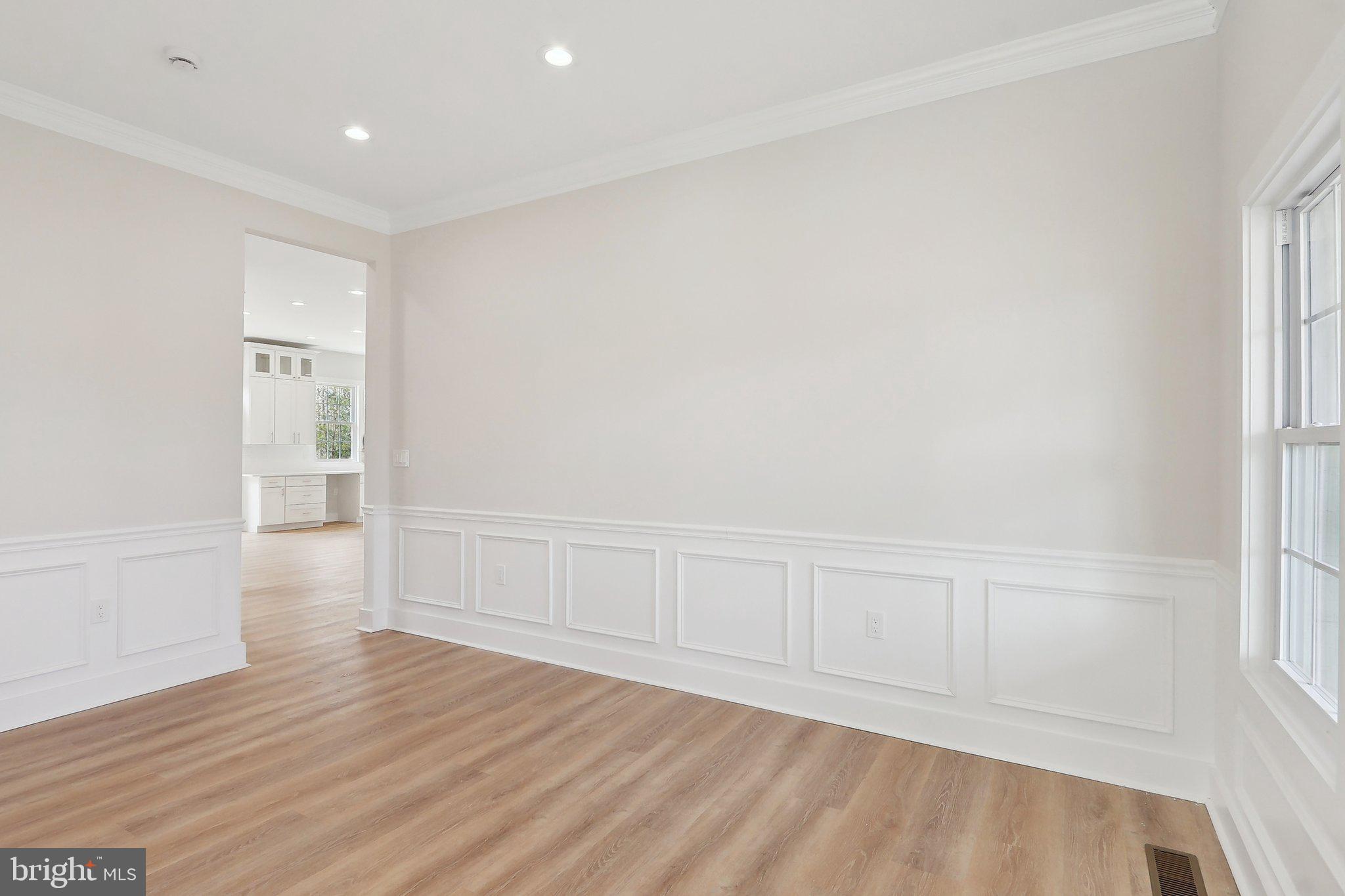 LAROCHE PROPERTY - Residential