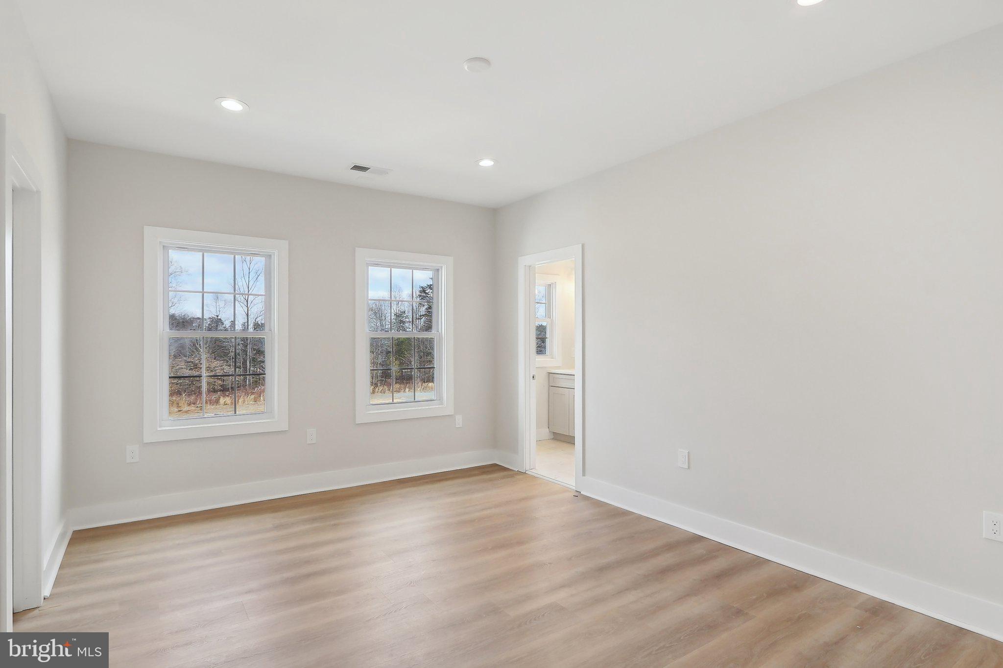 LAROCHE PROPERTY - Residential