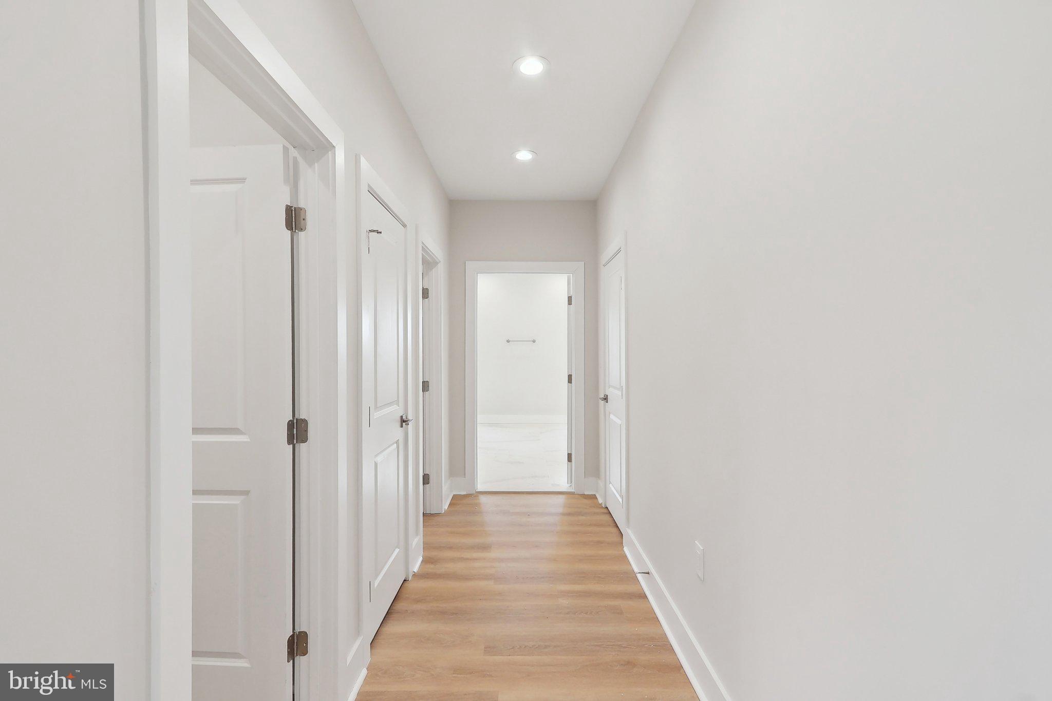 LAROCHE PROPERTY - Residential