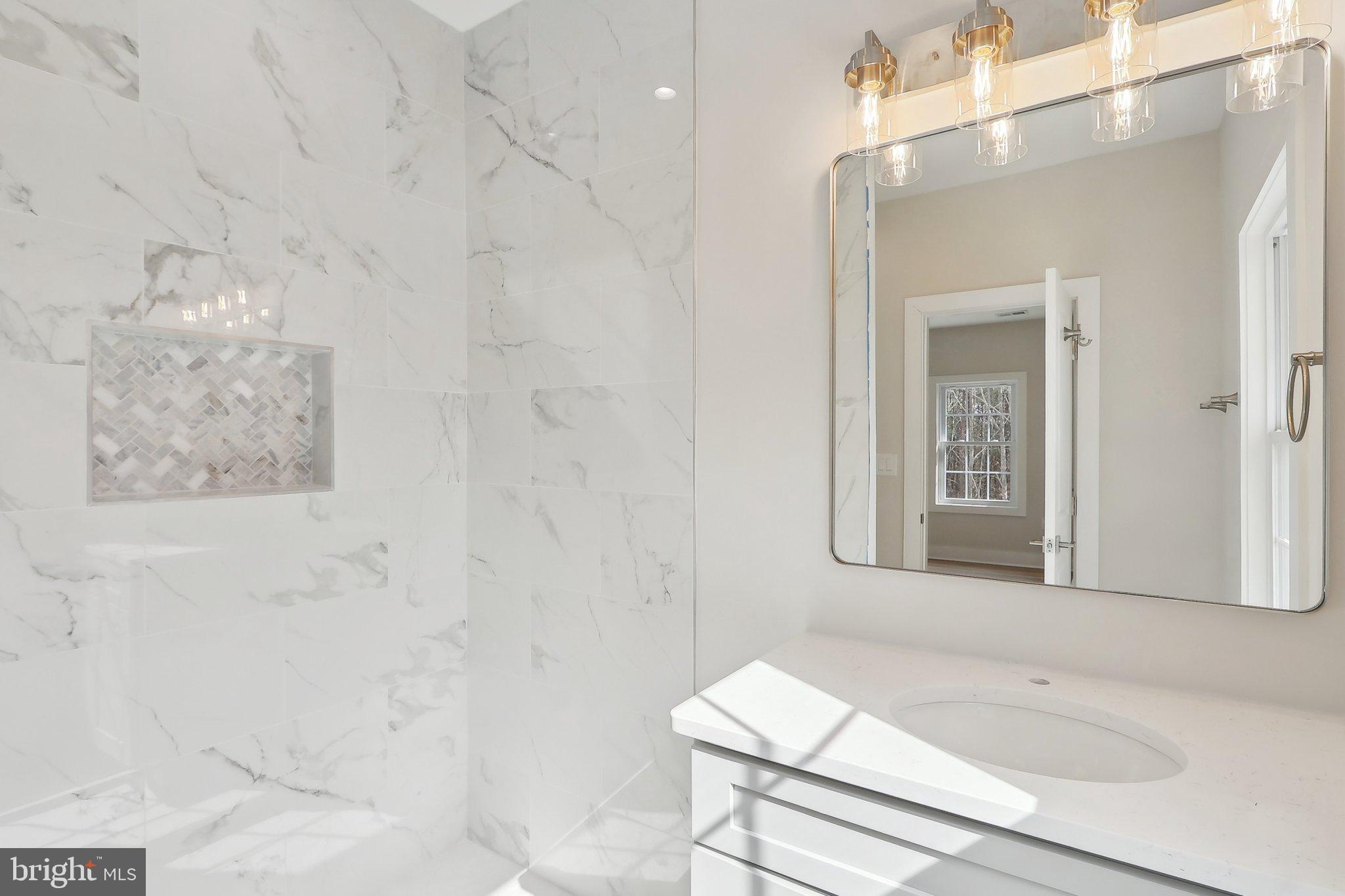 LAROCHE PROPERTY - Residential