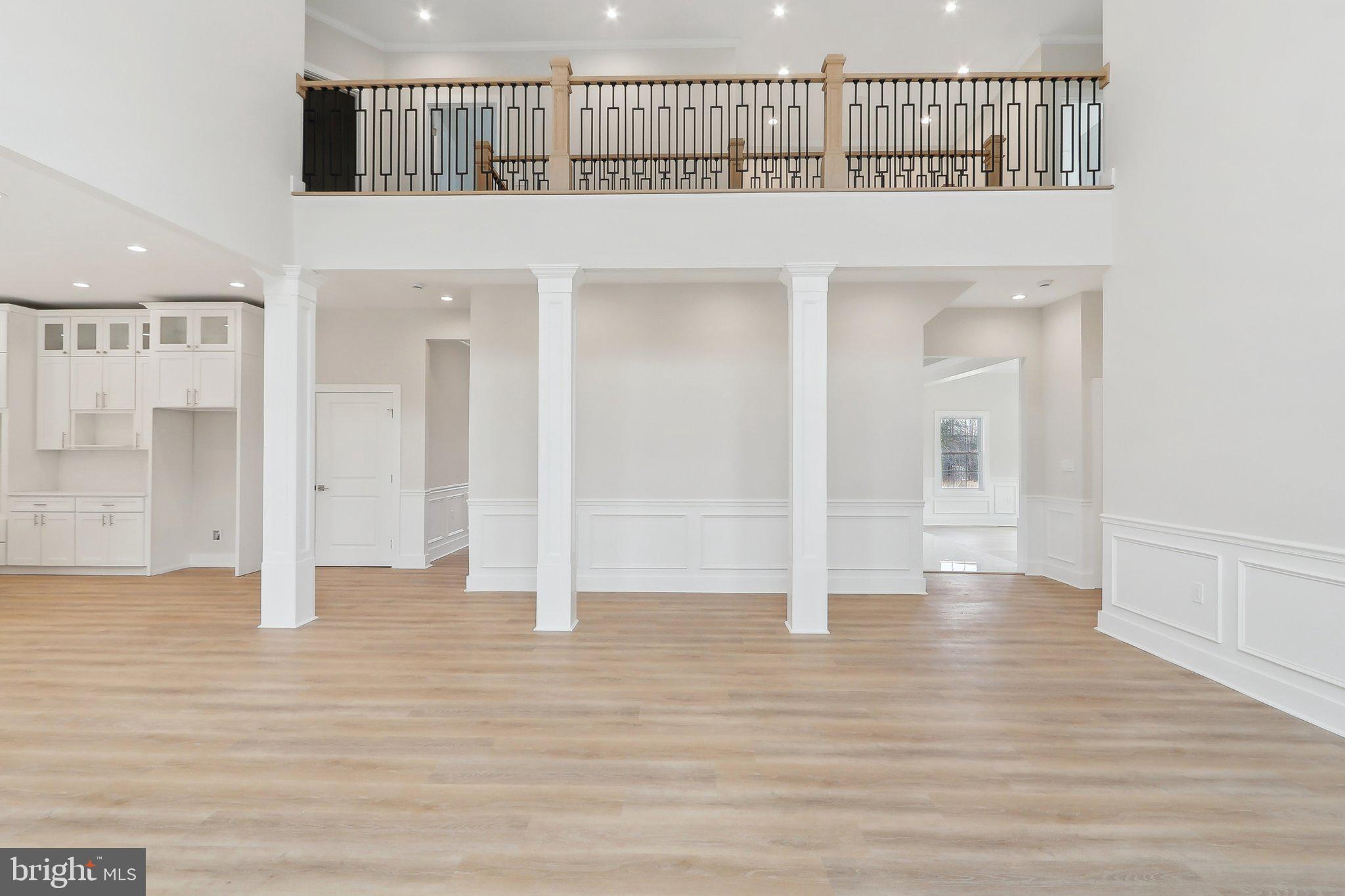 LAROCHE PROPERTY - Residential