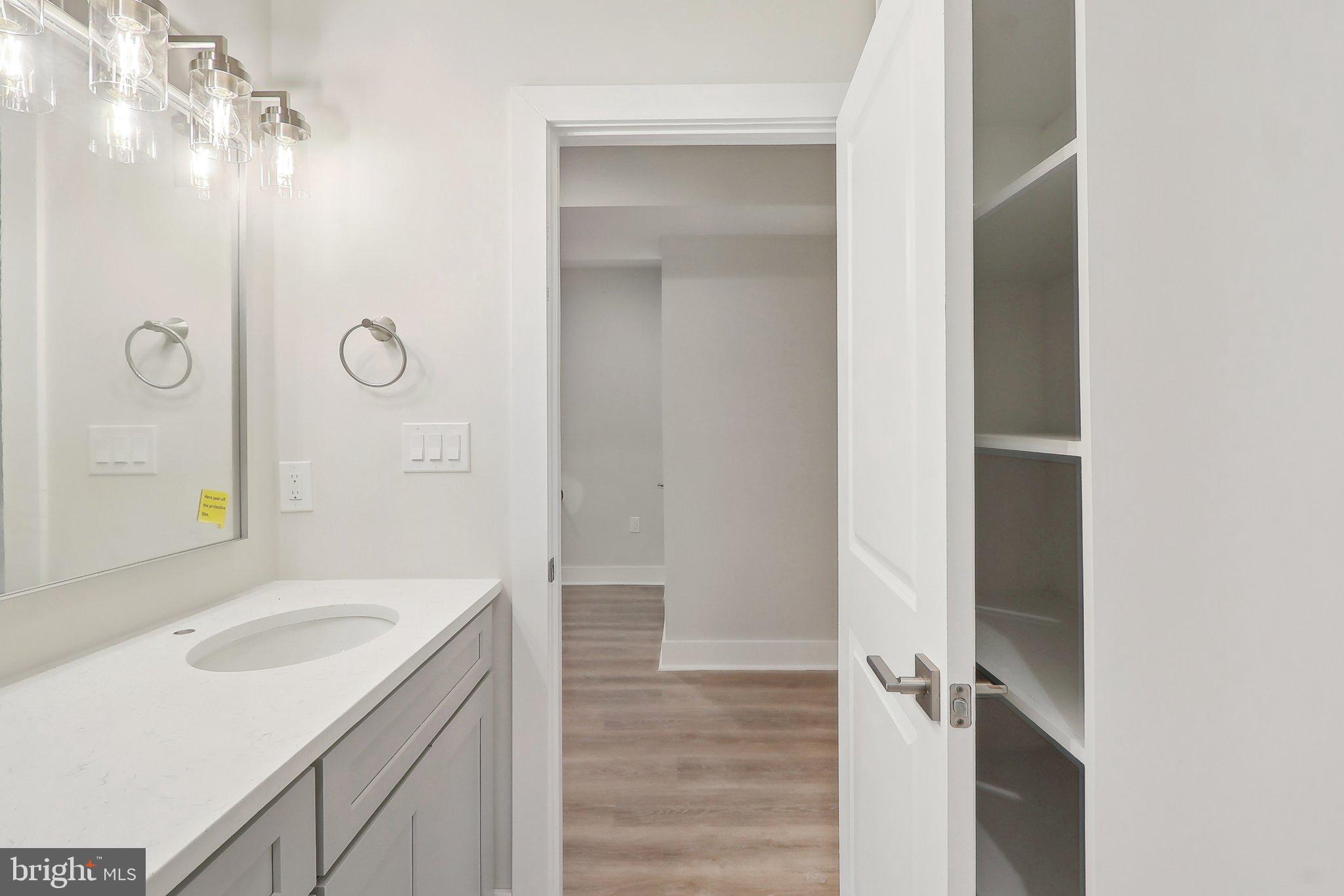 LAROCHE PROPERTY - Residential