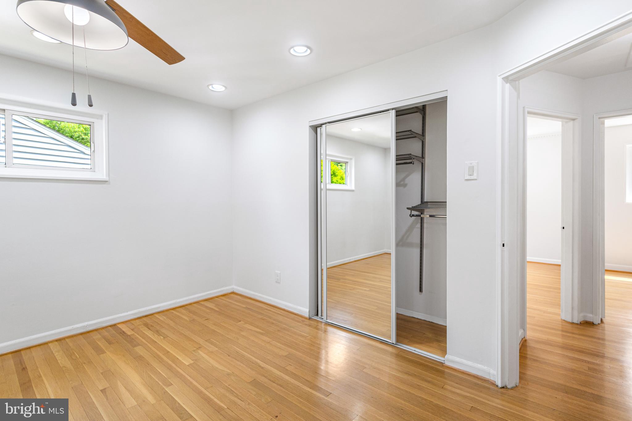 NEWPORT HILLS - Residential