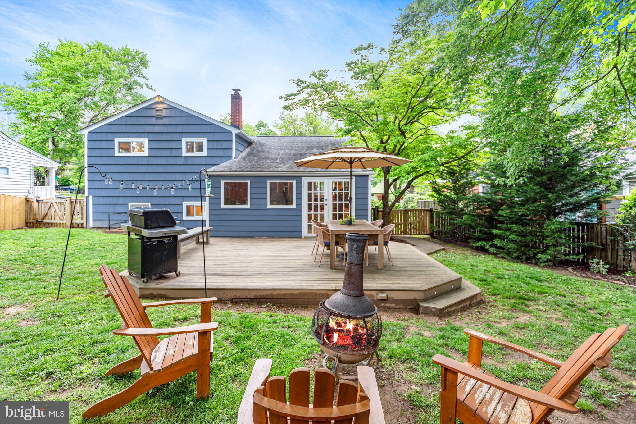 NEWPORT HILLS - Residential