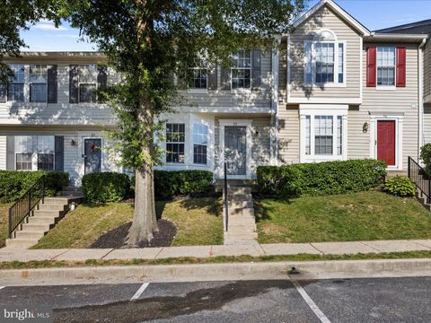22 ROYALTY CIRCLE 22 OWINGS MILLS MD 21117