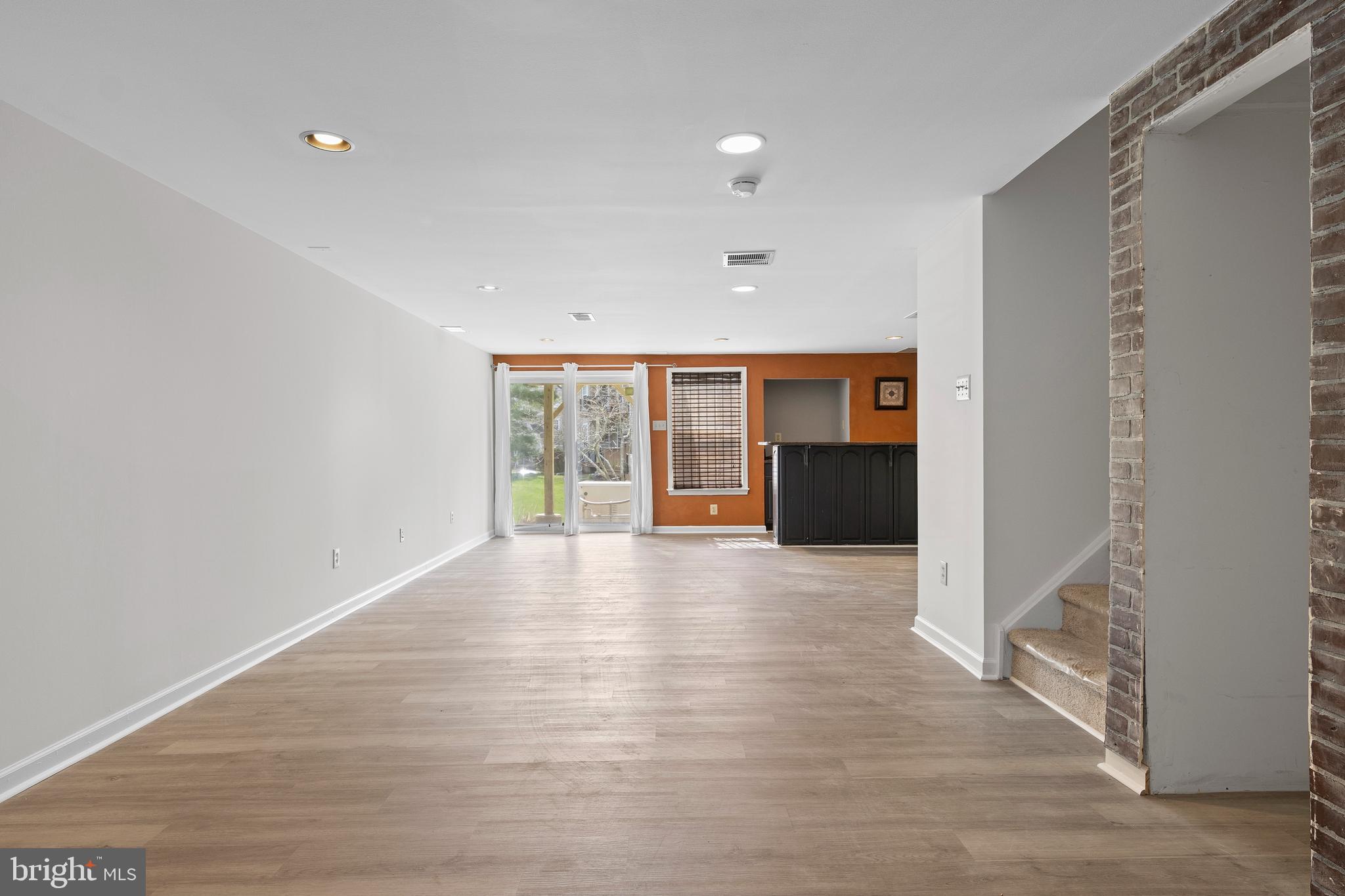 CHARLESTOWN HUNT - Residential