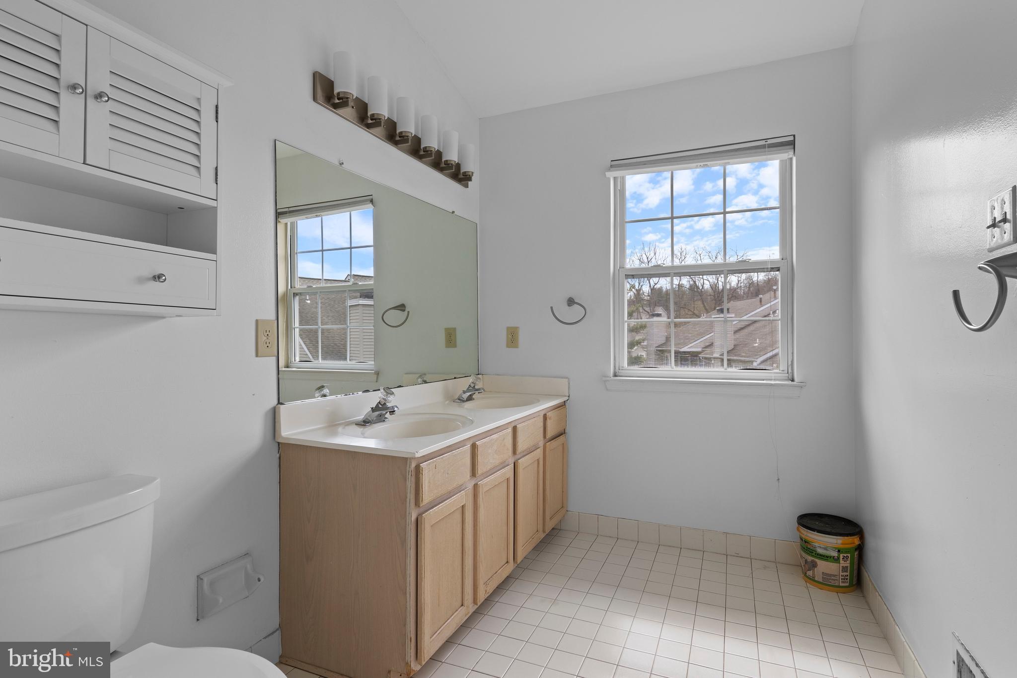 CHARLESTOWN HUNT - Residential