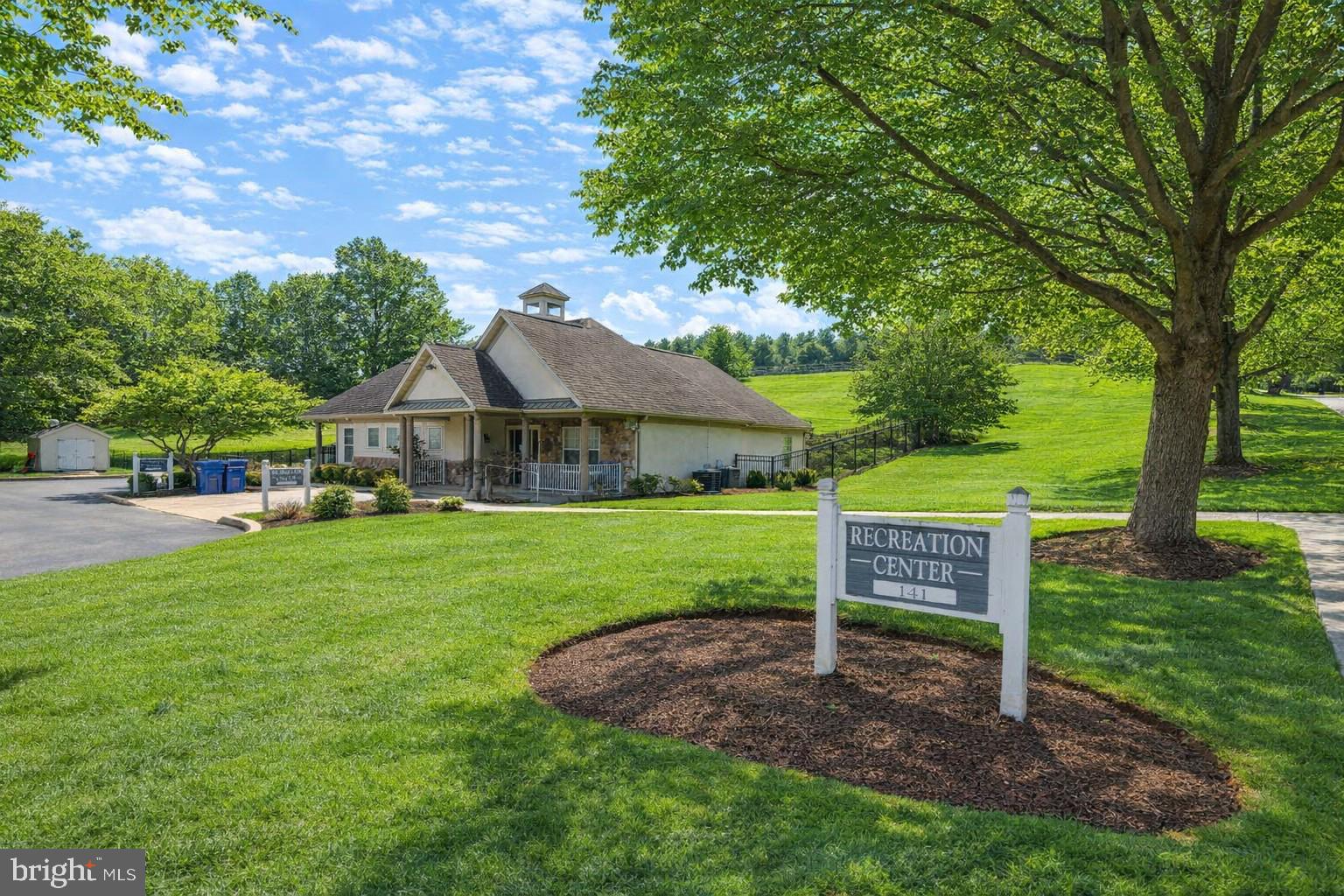 CHARLESTOWN HUNT - Residential