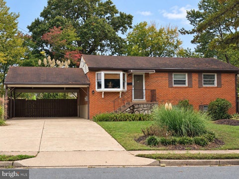 Photo of 9312 Victoria Street, MANASSAS, VA 20110 (MLS # VAPW2132382)