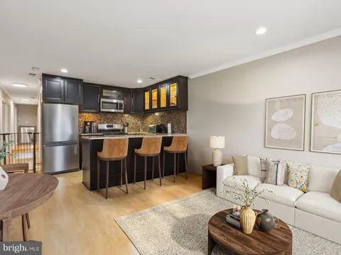 MLS: DCDC2261740