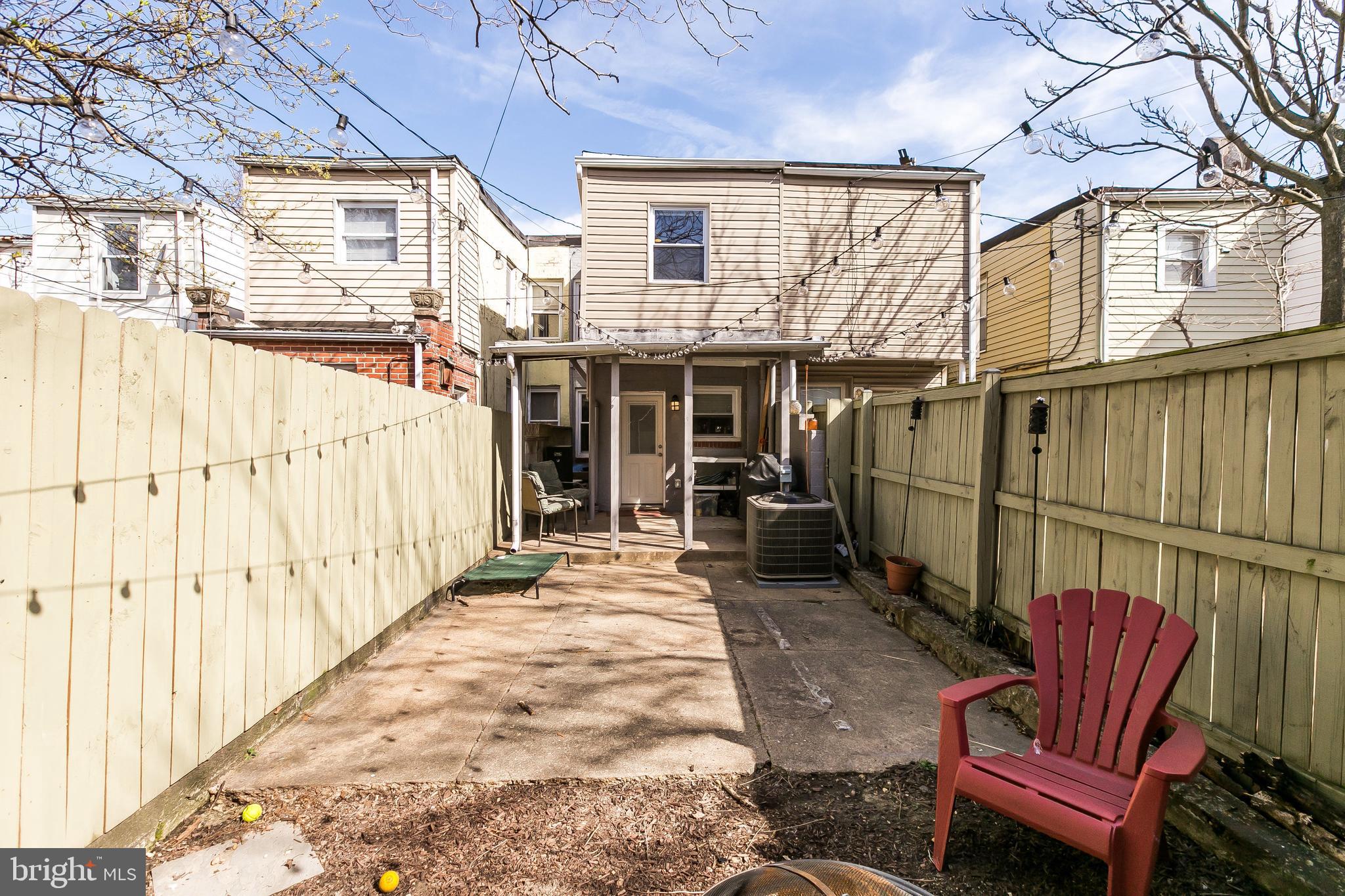 HIGHLANDTOWN - Residential Lease