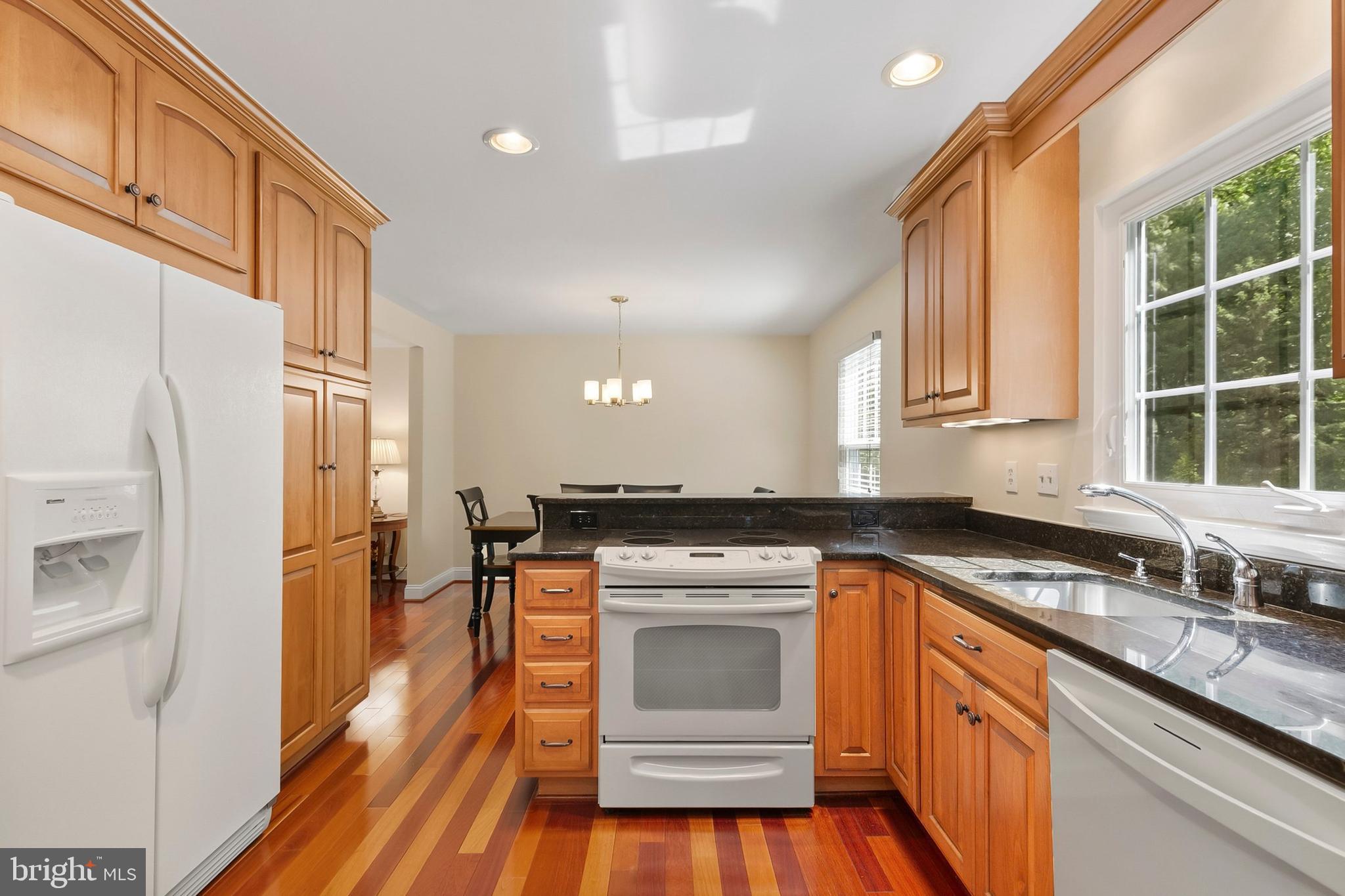 BEECH CREEK - Residential