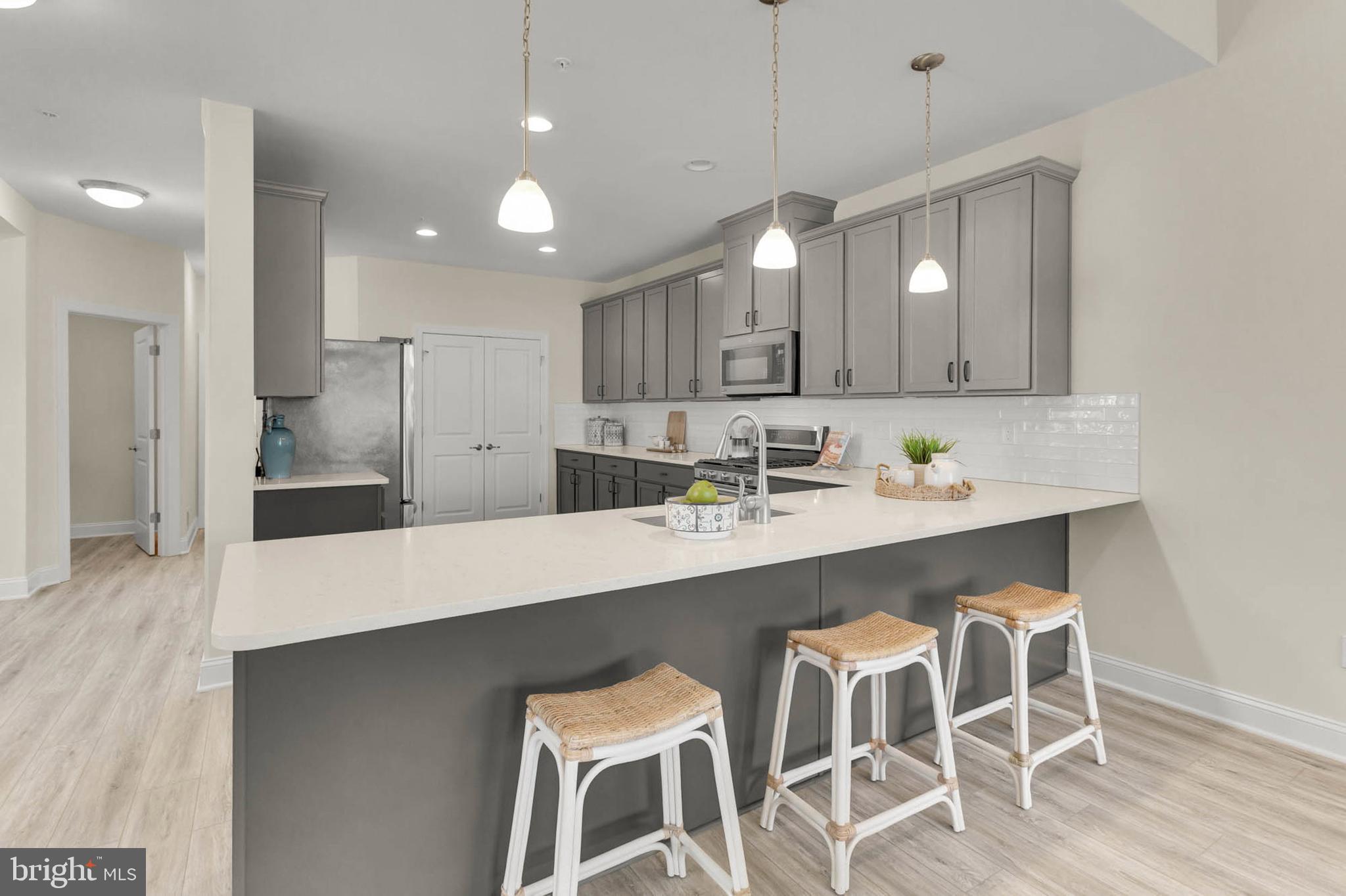 260 MOORINGS CIRCLE 118