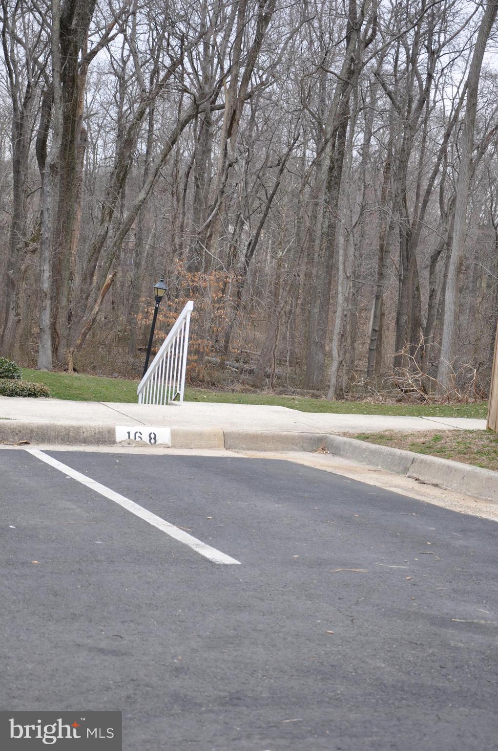 PONDS AT CENTREVILLE - Residential Lease