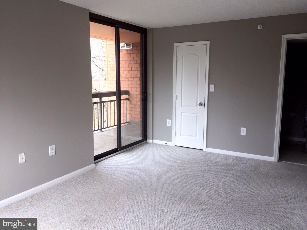 RENAISSANCE - Residential Lease