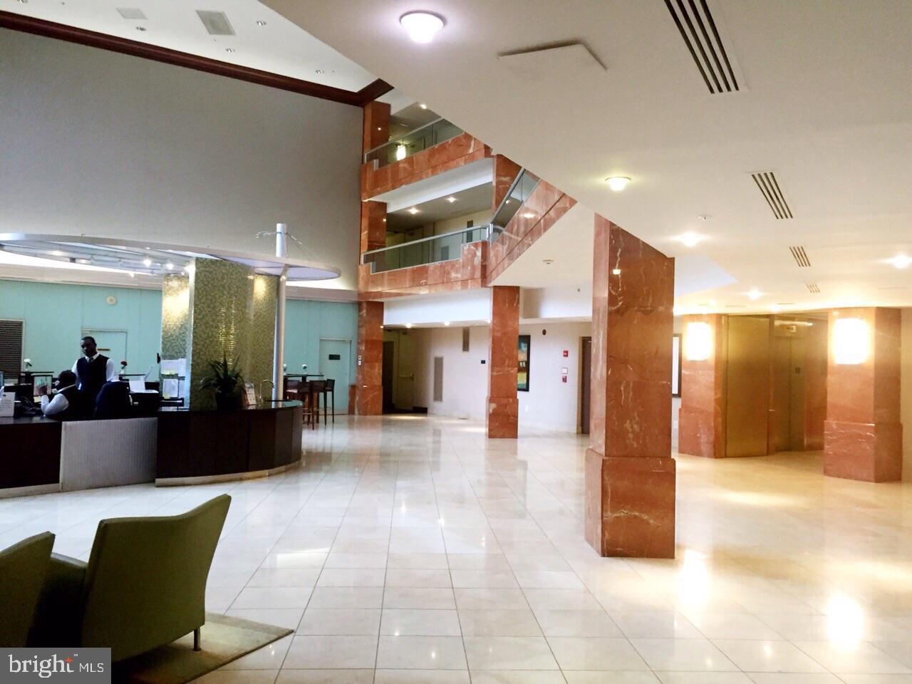 RENAISSANCE - Residential Lease