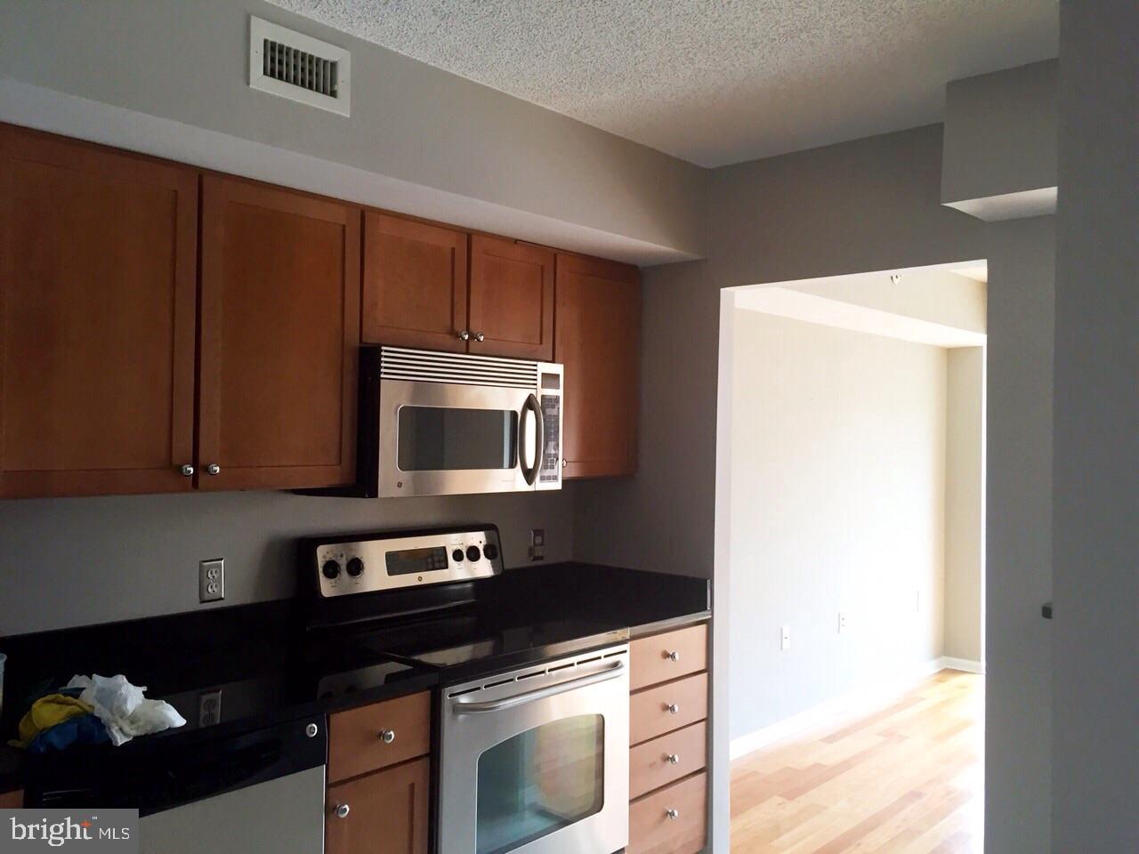 RENAISSANCE - Residential Lease