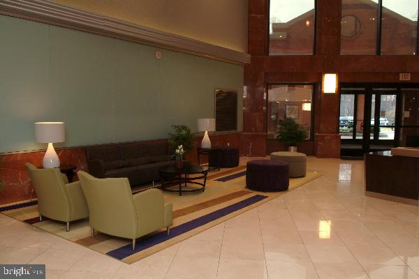 RENAISSANCE - Residential Lease