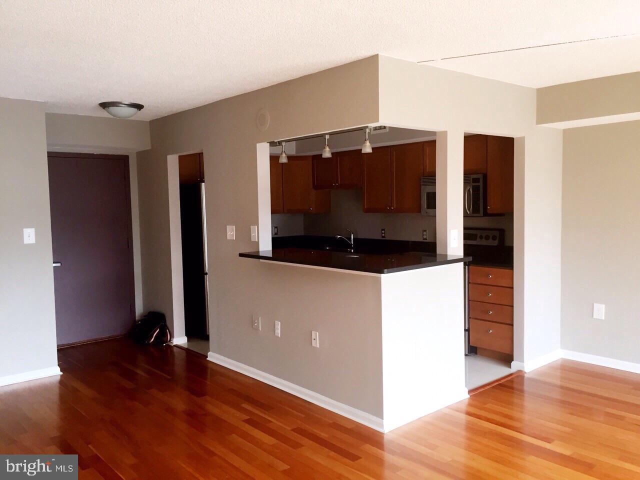 RENAISSANCE - Residential Lease