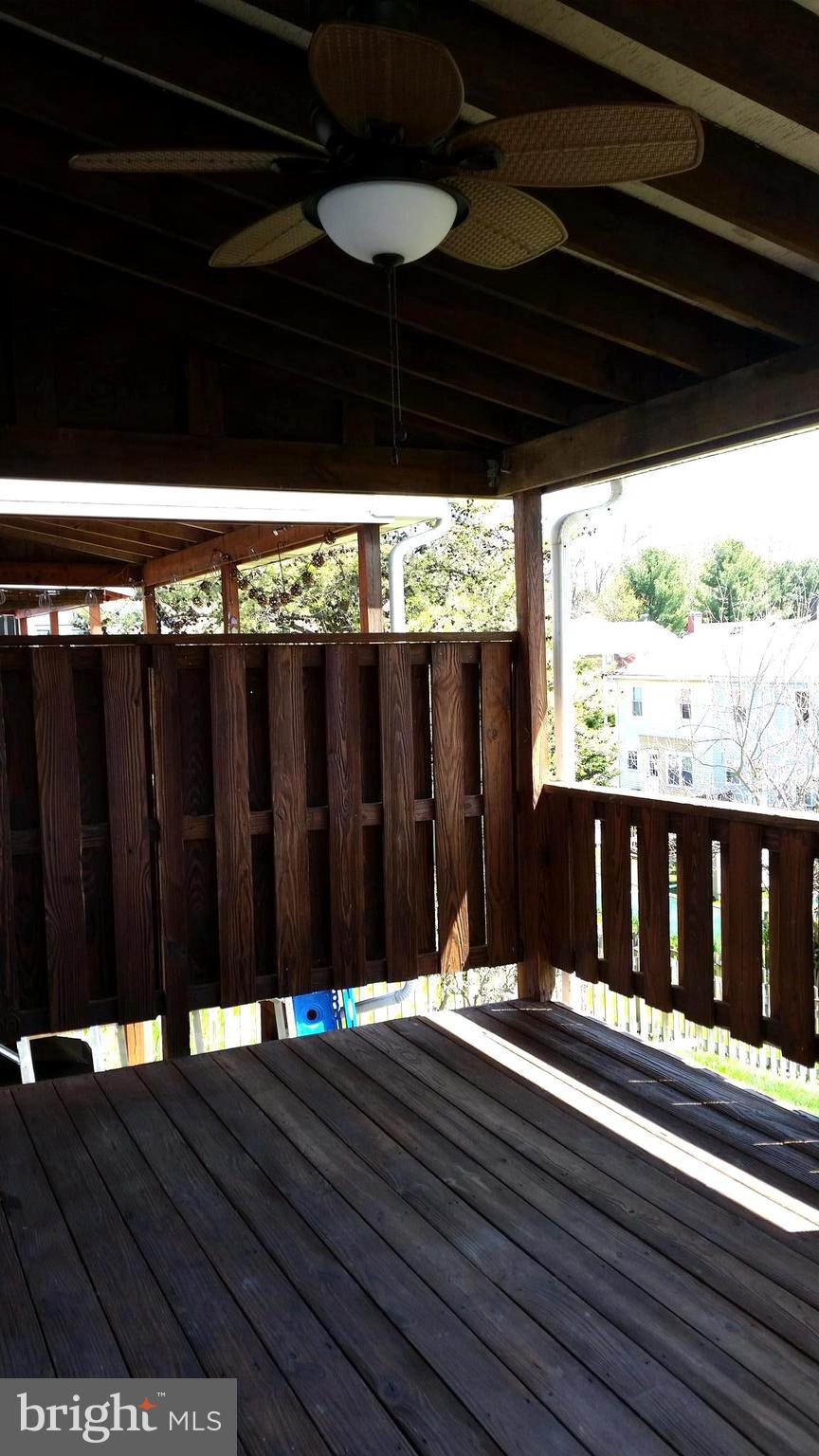 TOWN & COUNTRY APARTMENTS CARNEY - Residential