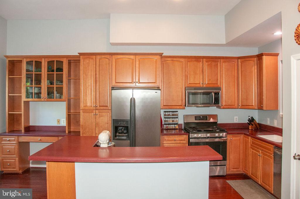 CROSSROADS MANOR - Residential Lease