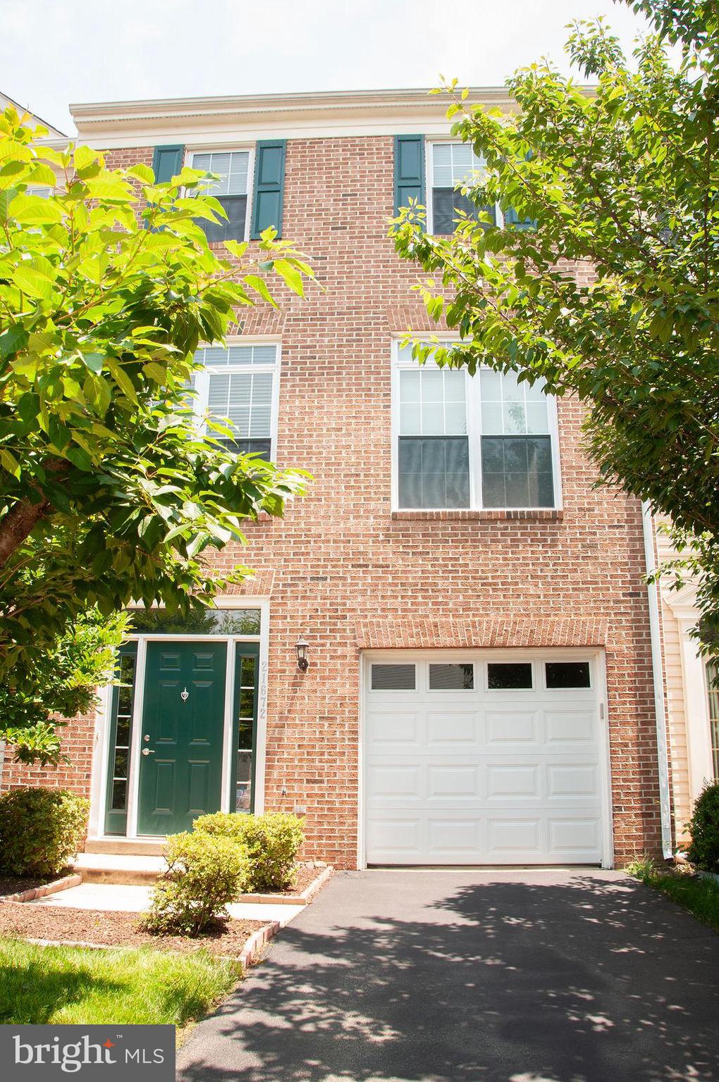 CROSSROADS MANOR - Residential Lease