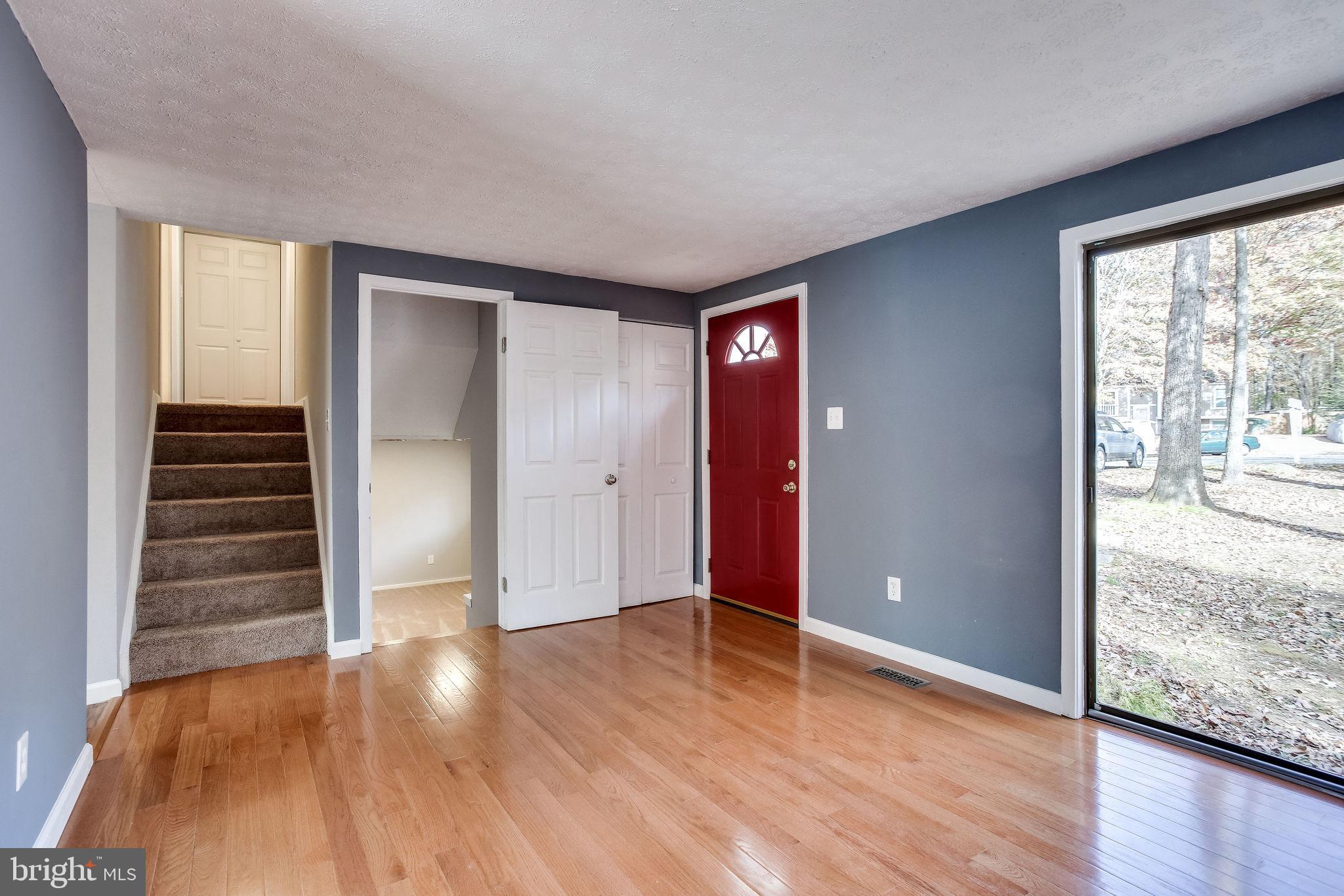 RESTON - Residential