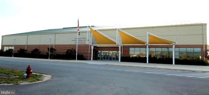 CHURCHILL TOWN SECTOR - Residential Lease