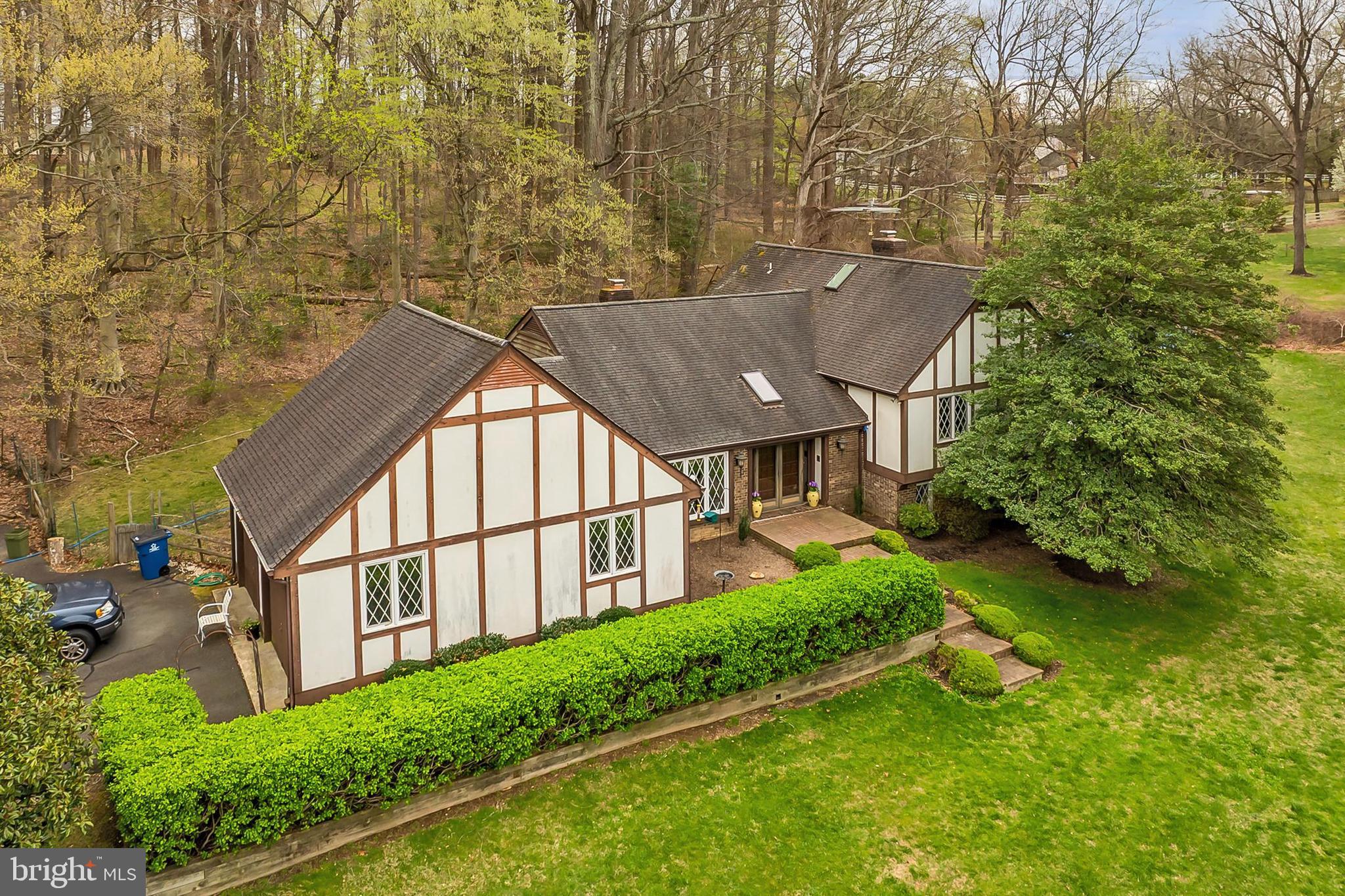 CLOVERLEAF FARM ESTATES - Residential