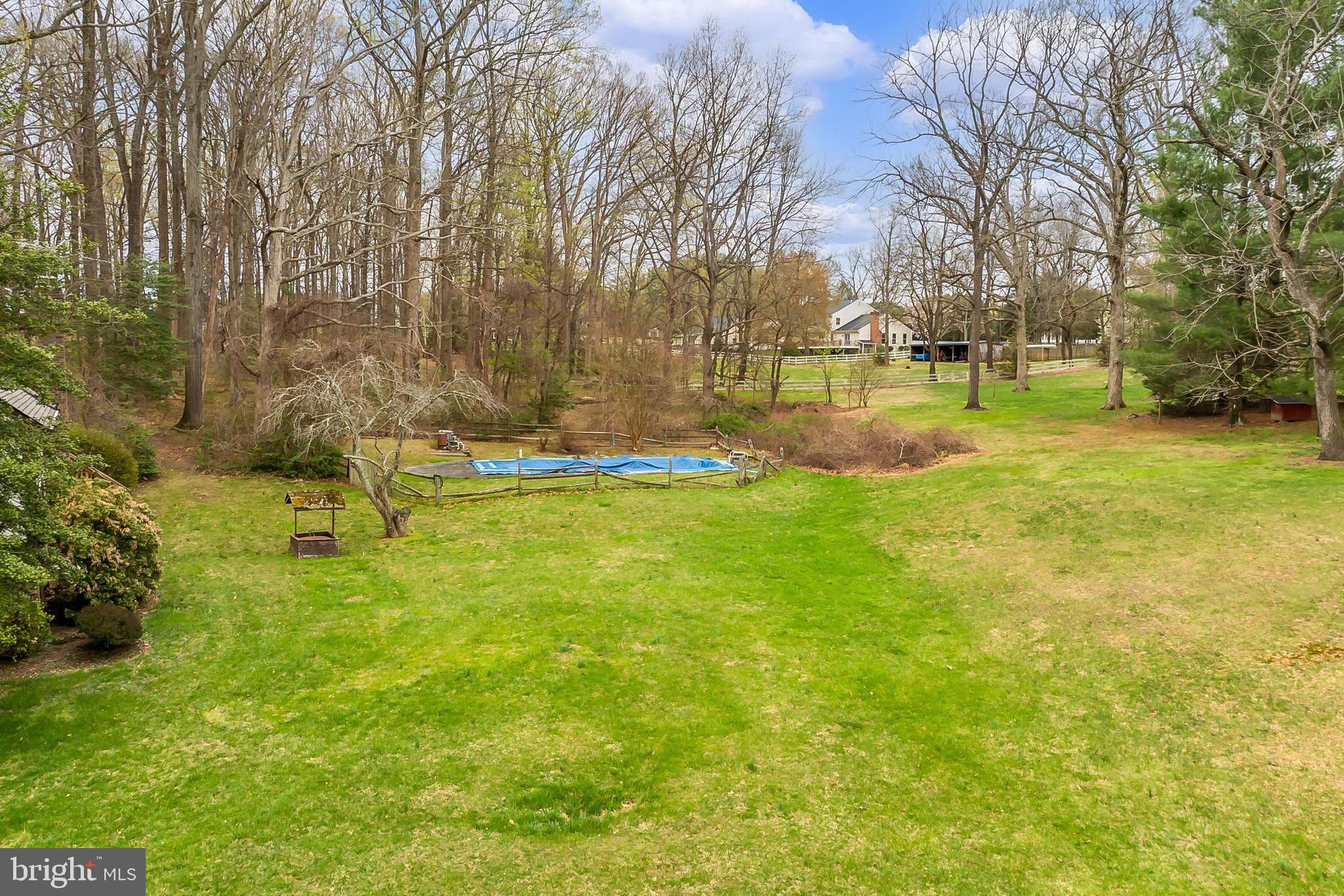 CLOVERLEAF FARM ESTATES - Residential