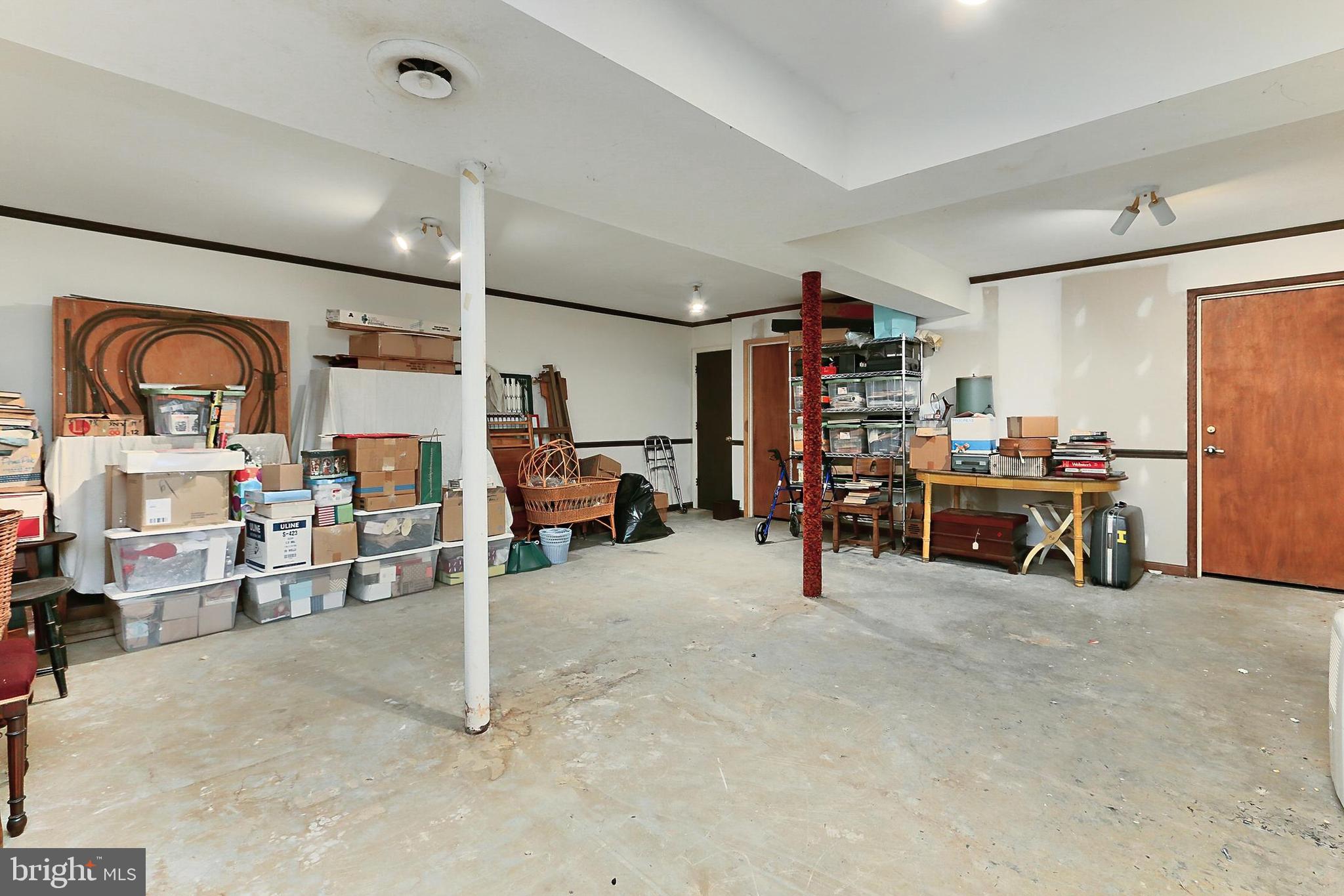 CLOVERLEAF FARM ESTATES - Residential