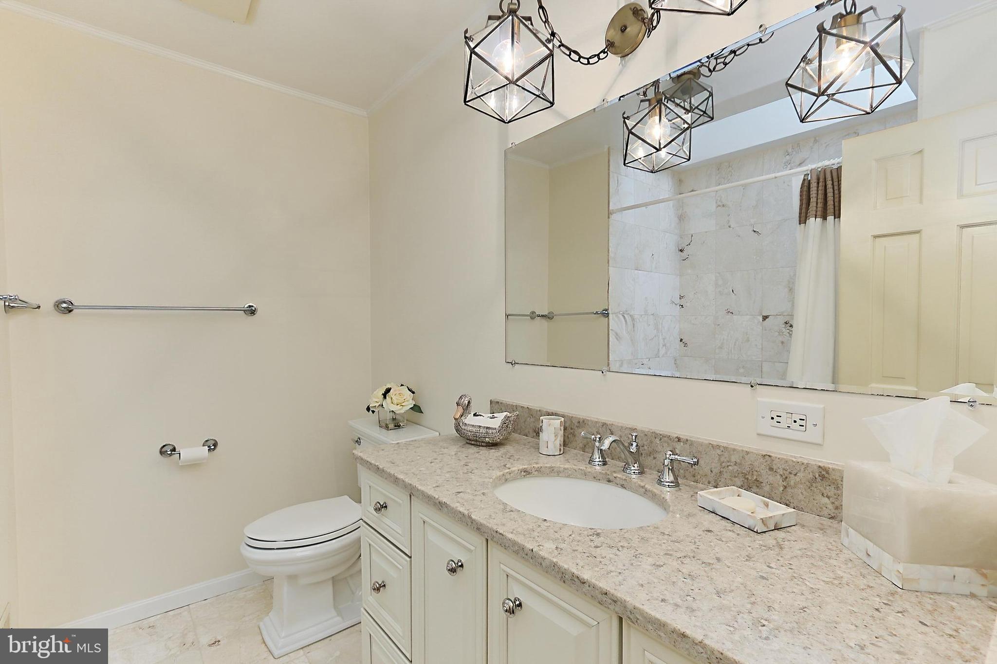 CLOVERLEAF FARM ESTATES - Residential