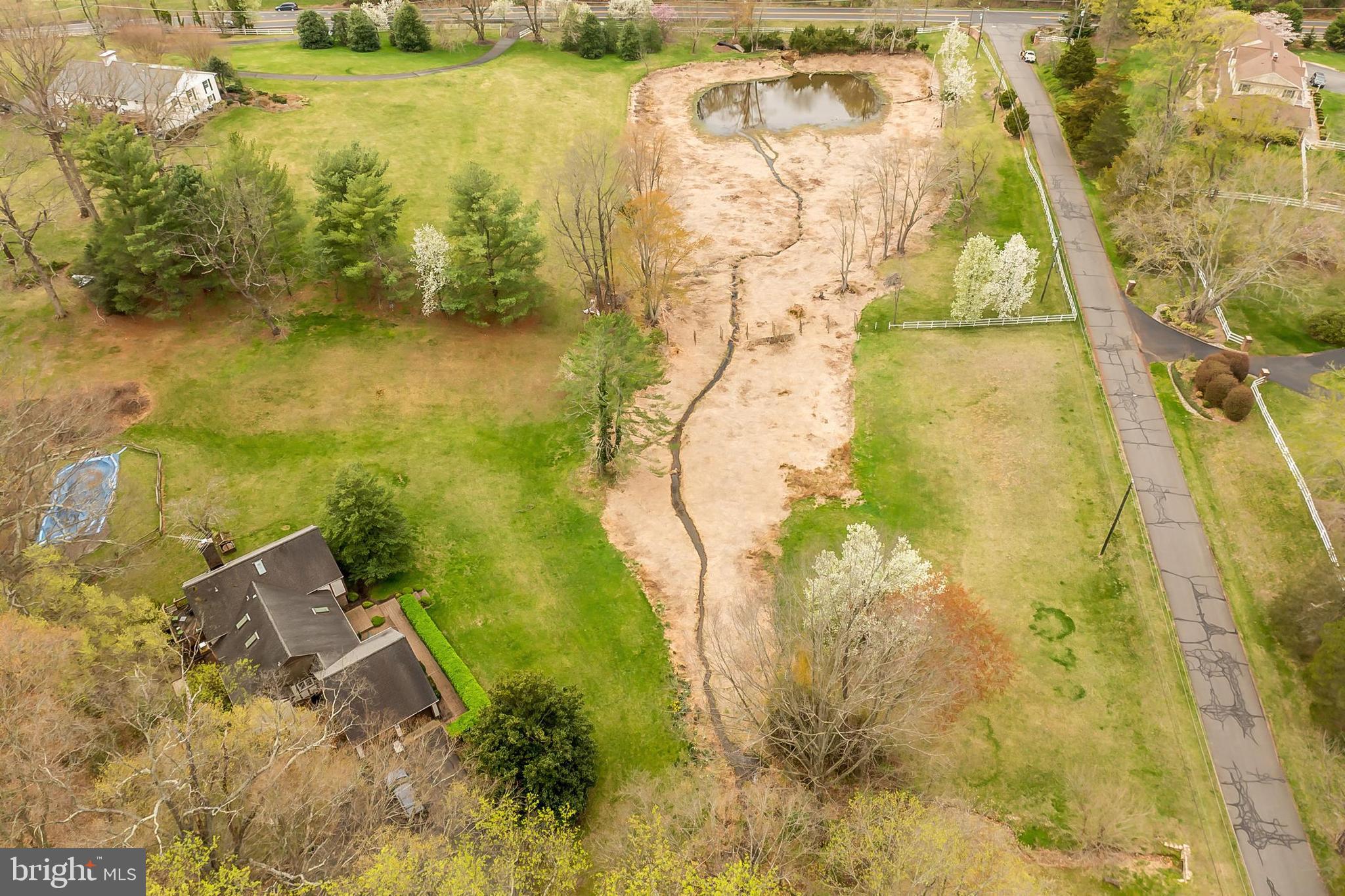 CLOVERLEAF FARM ESTATES - Residential
