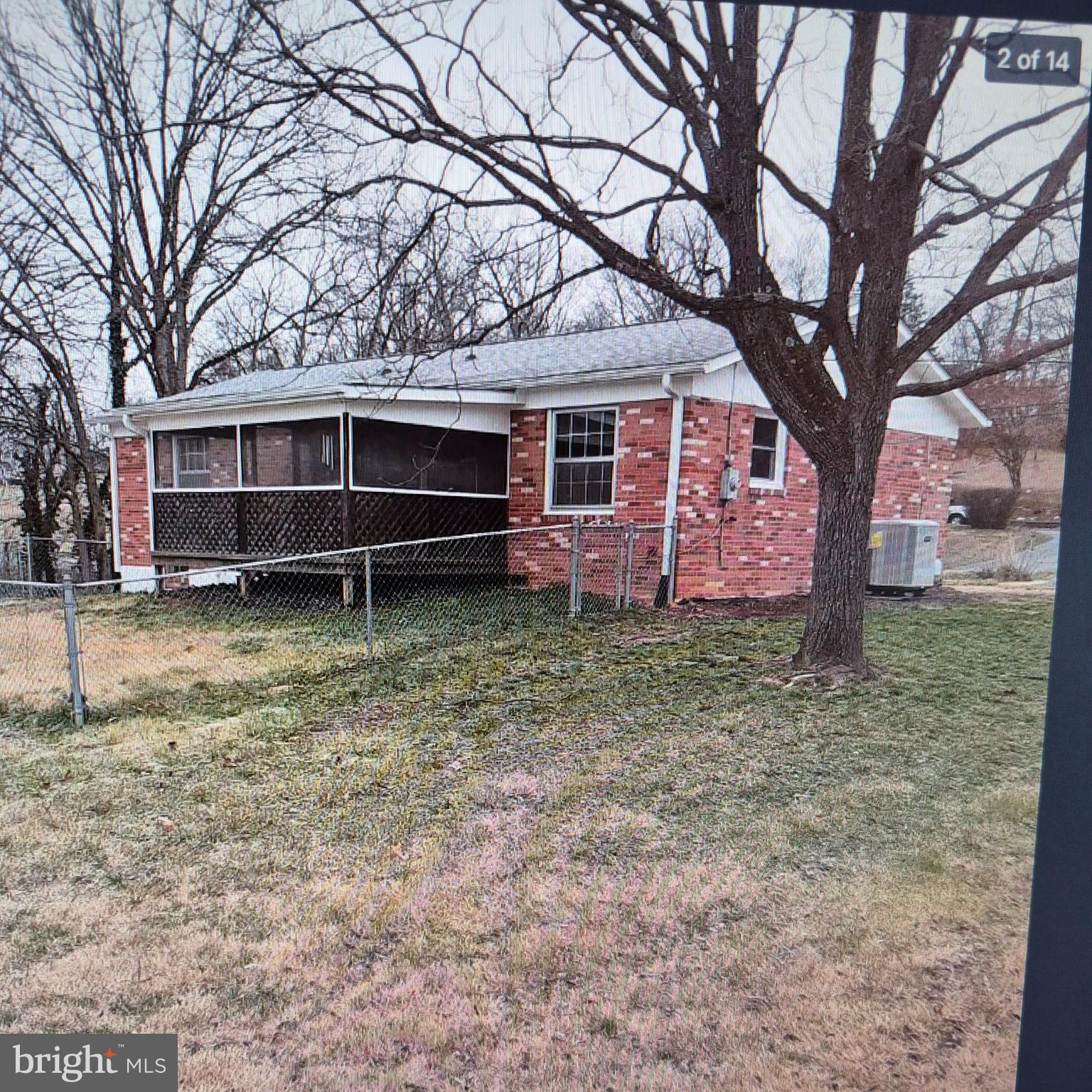 332 W DUCK STREET