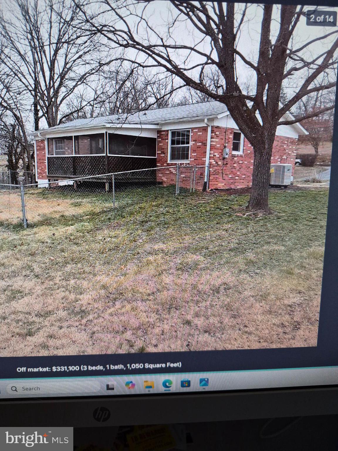 332 W DUCK STREET