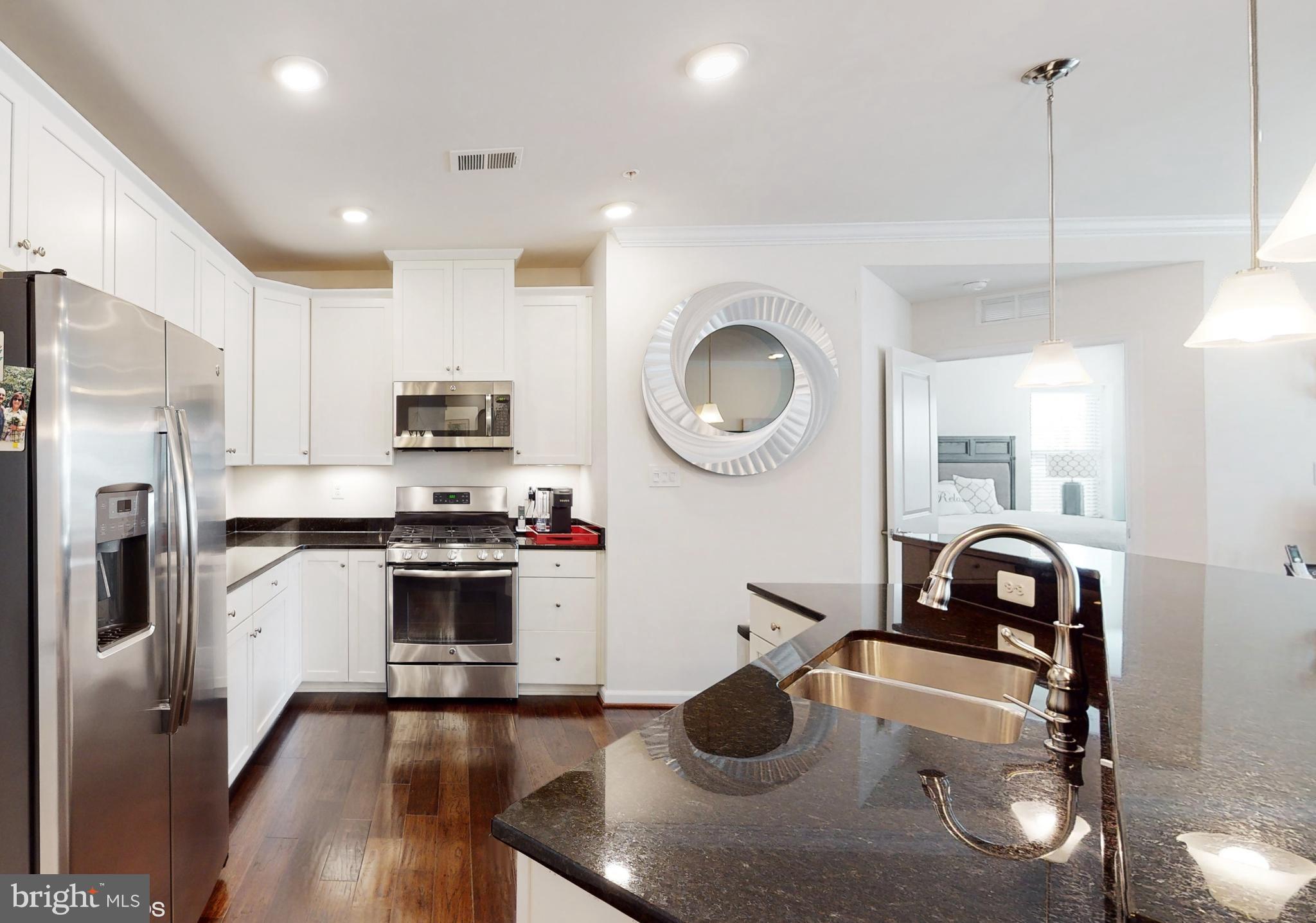 BALLENGER CREEK - Residential