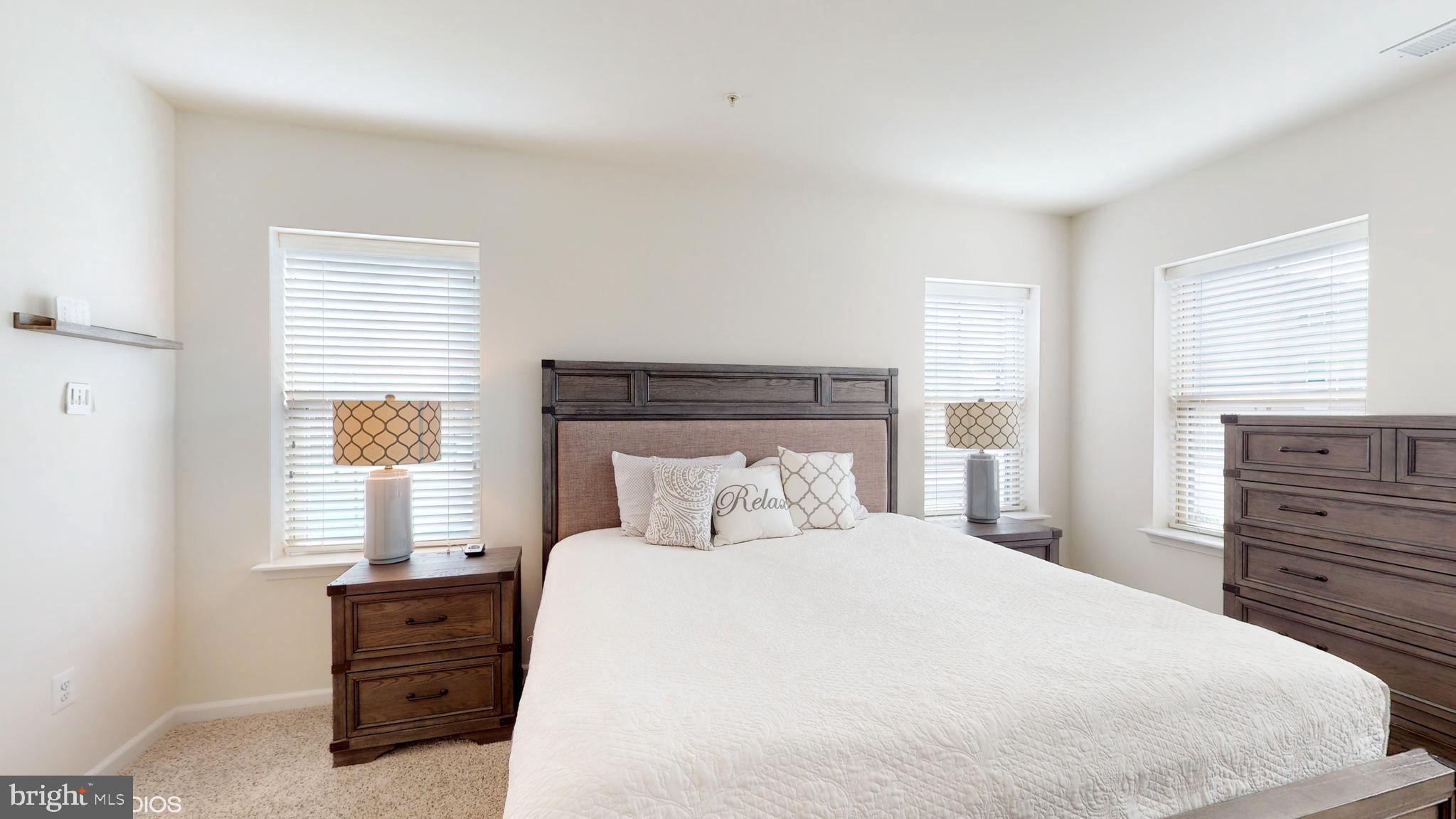 BALLENGER CREEK - Residential