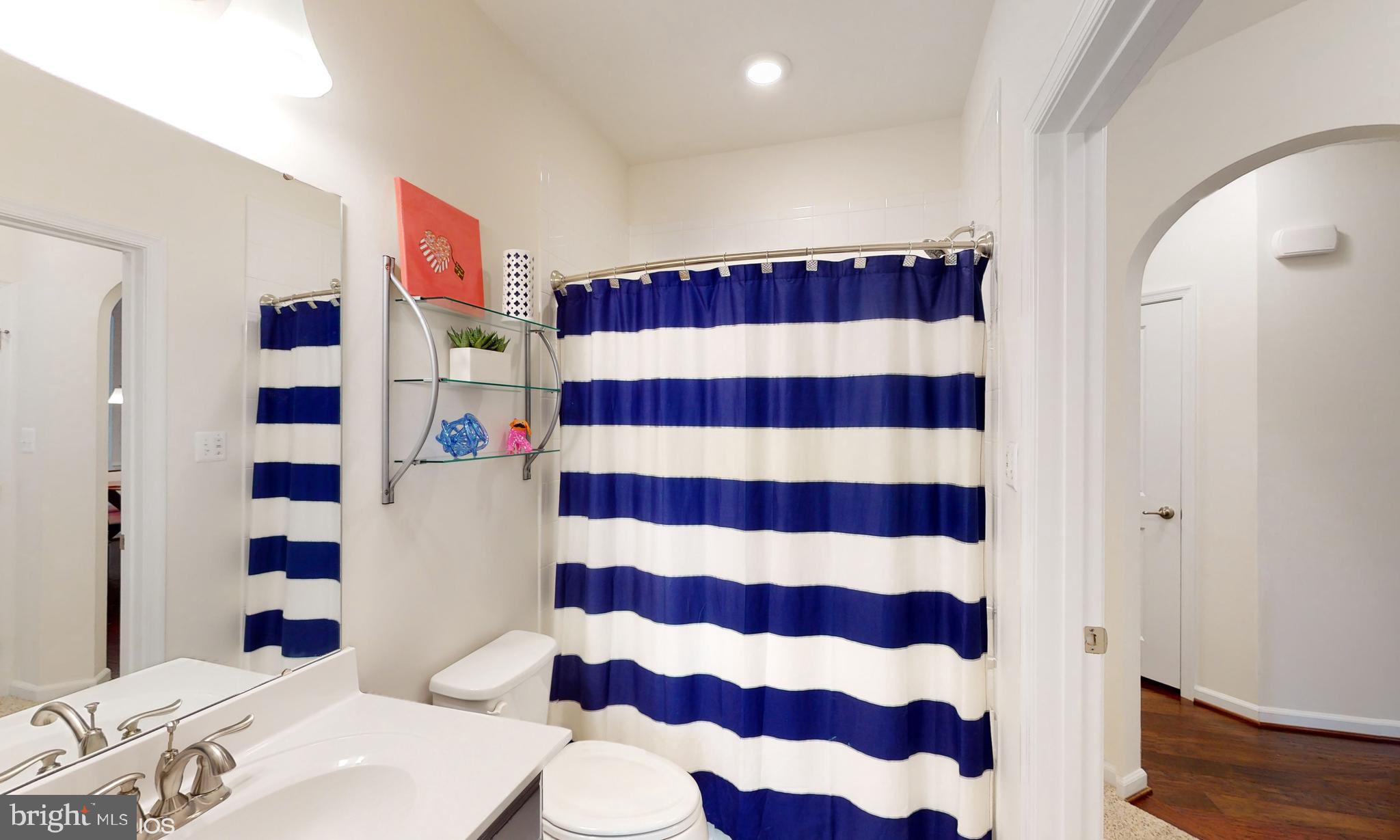 BALLENGER CREEK - Residential