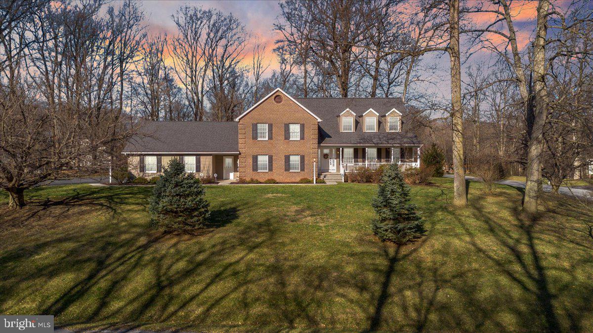 ROXBURY HILLS - Residential