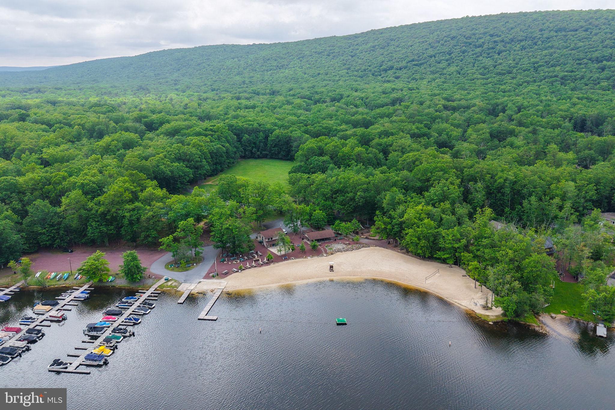 LAKE HAUTO - Residential