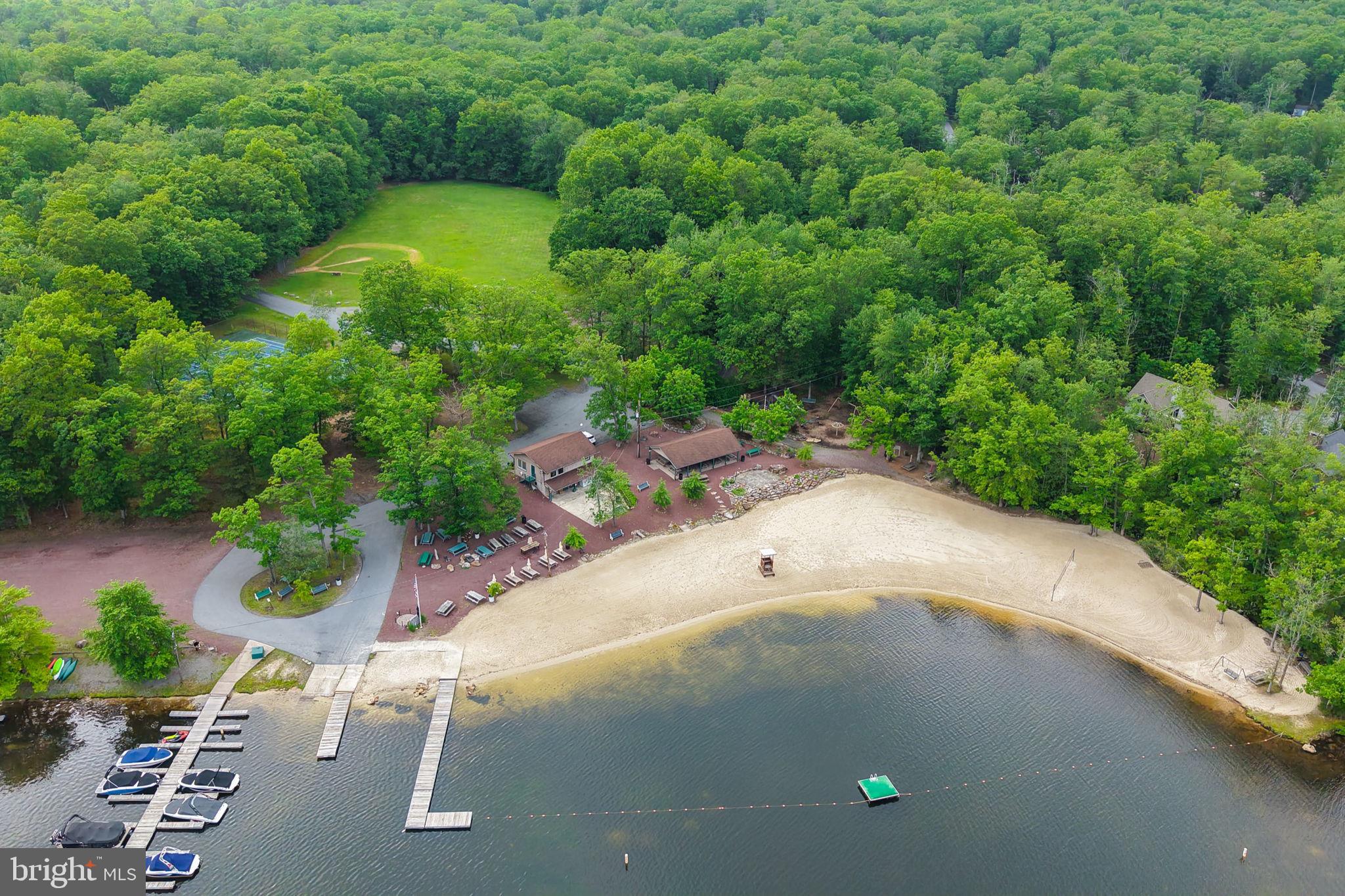 LAKE HAUTO - Residential