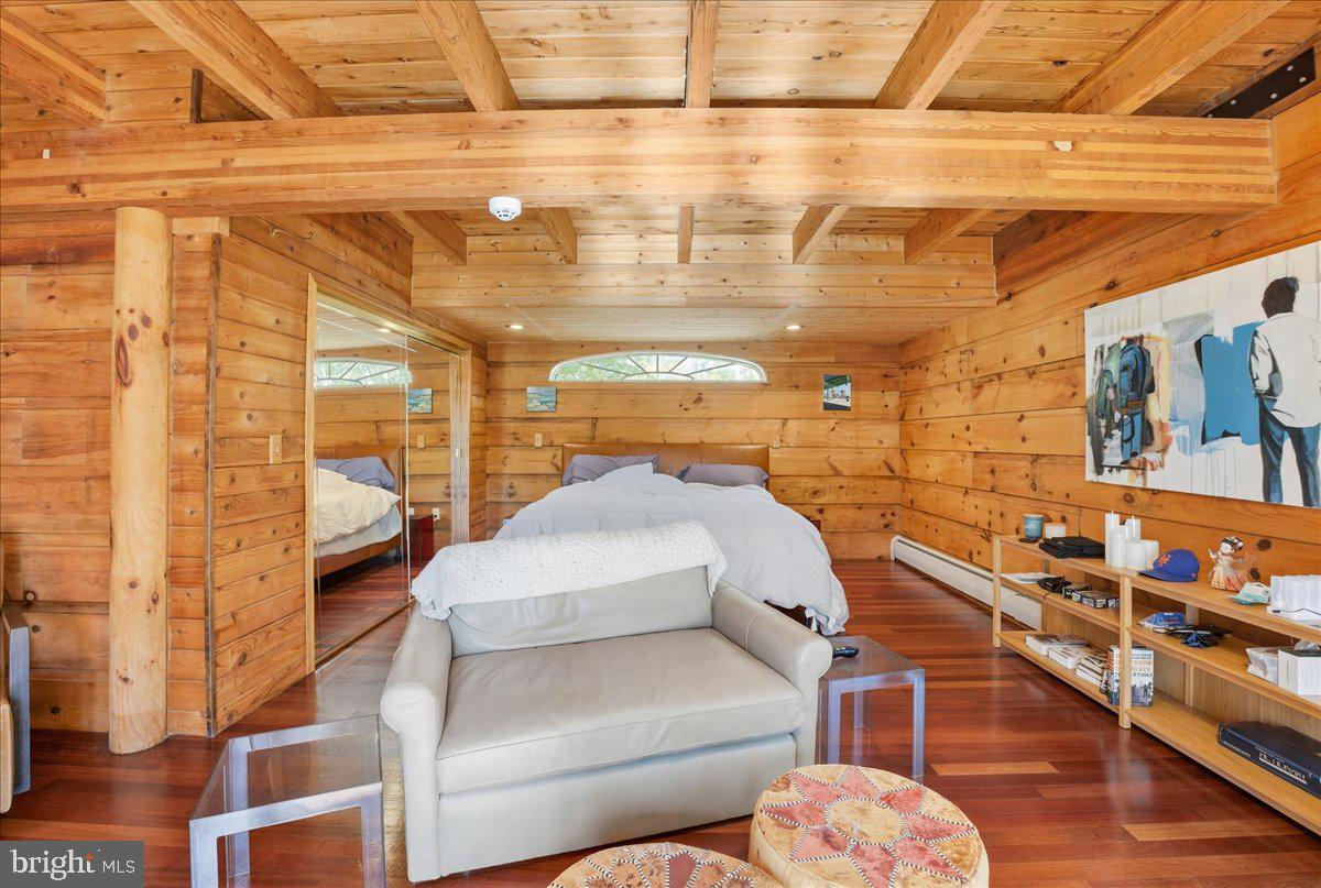 LAKE HAUTO - Residential